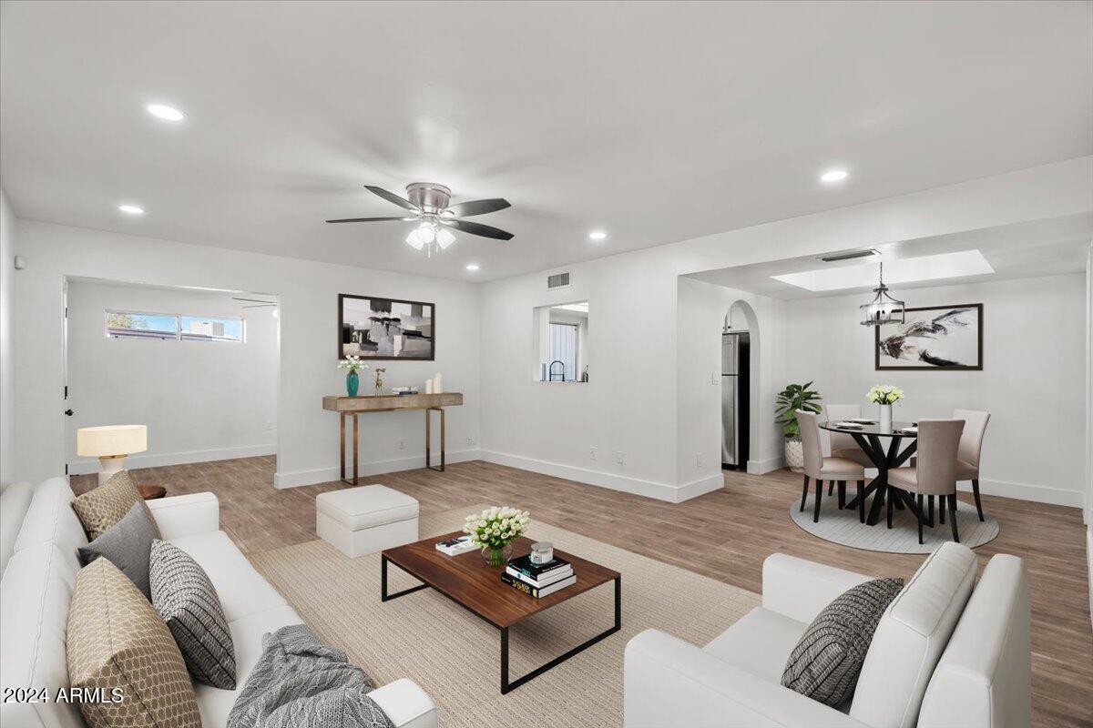 2501 E PEPPER RIDGE Circle