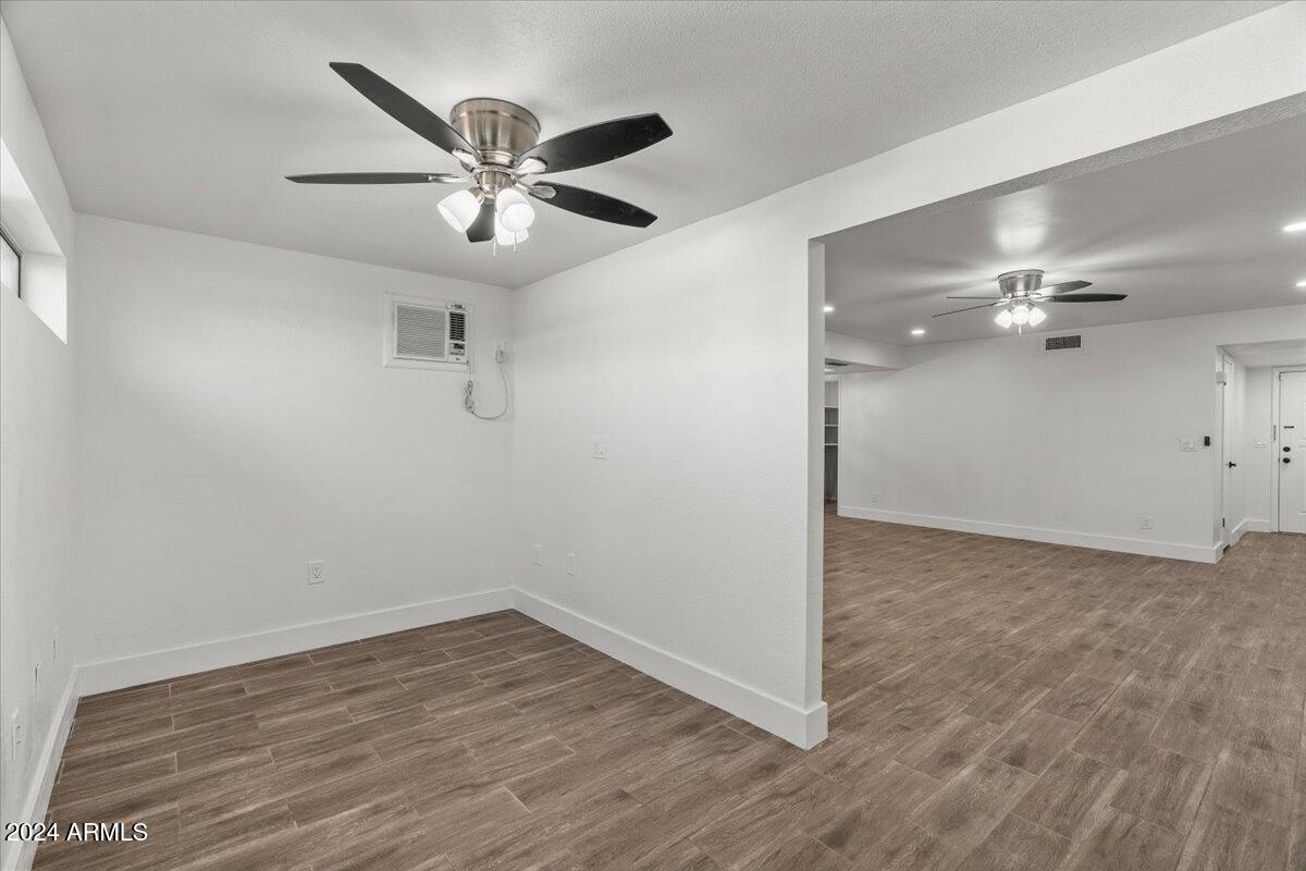 2501 E PEPPER RIDGE Circle