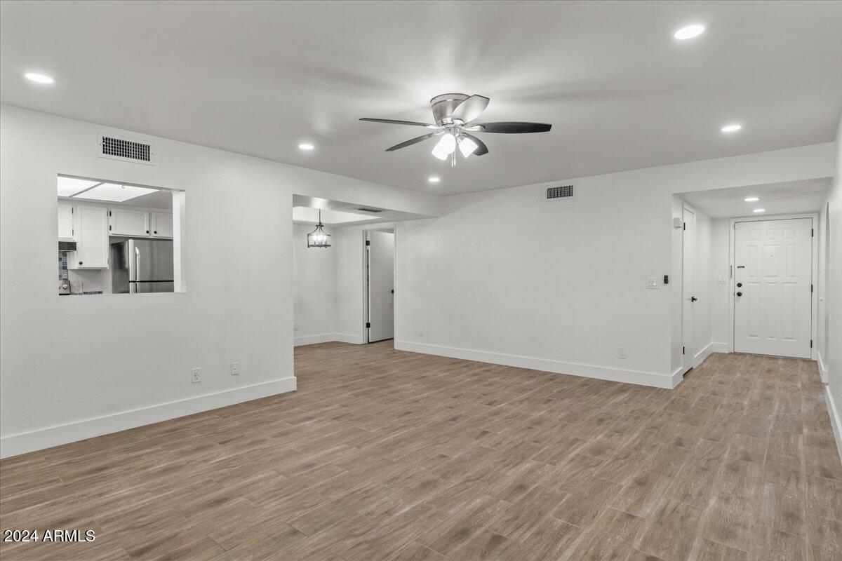 2501 E PEPPER RIDGE Circle