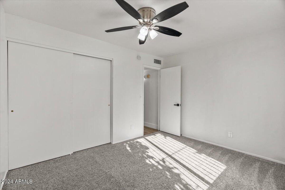 2501 E PEPPER RIDGE Circle