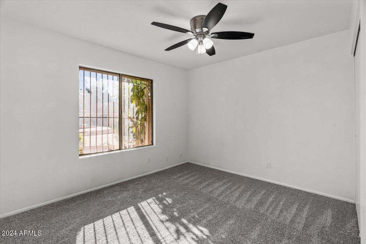 2501 E PEPPER RIDGE Circle