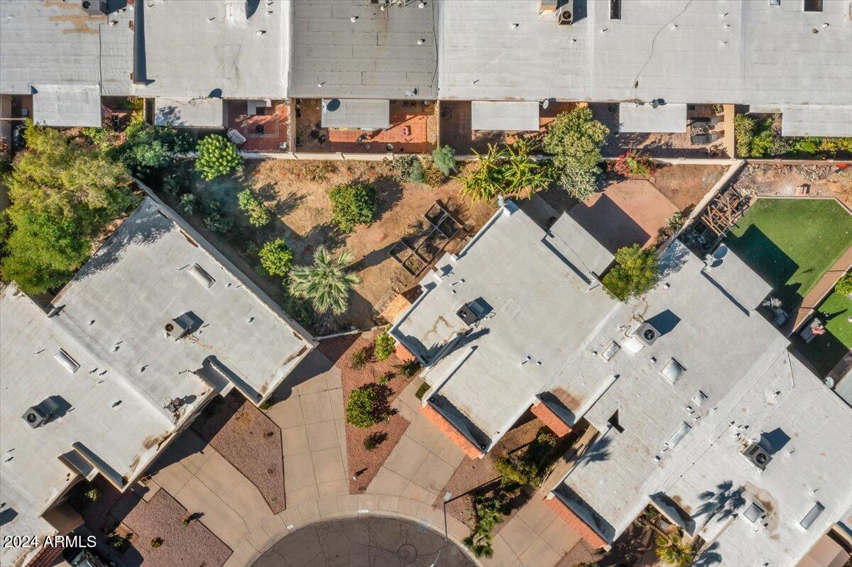 2501 E PEPPER RIDGE Circle