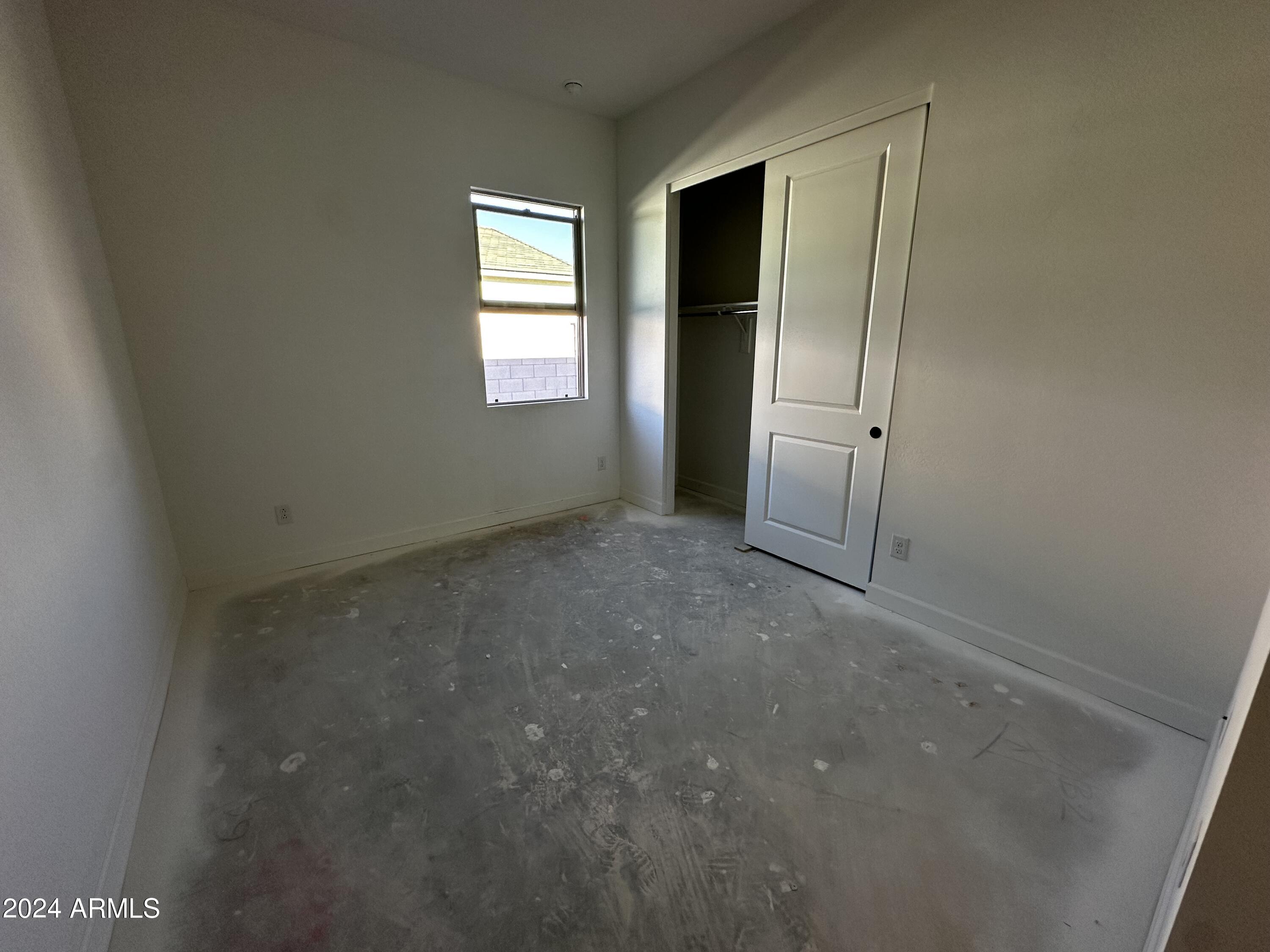 11515 E UTOPIA Avenue