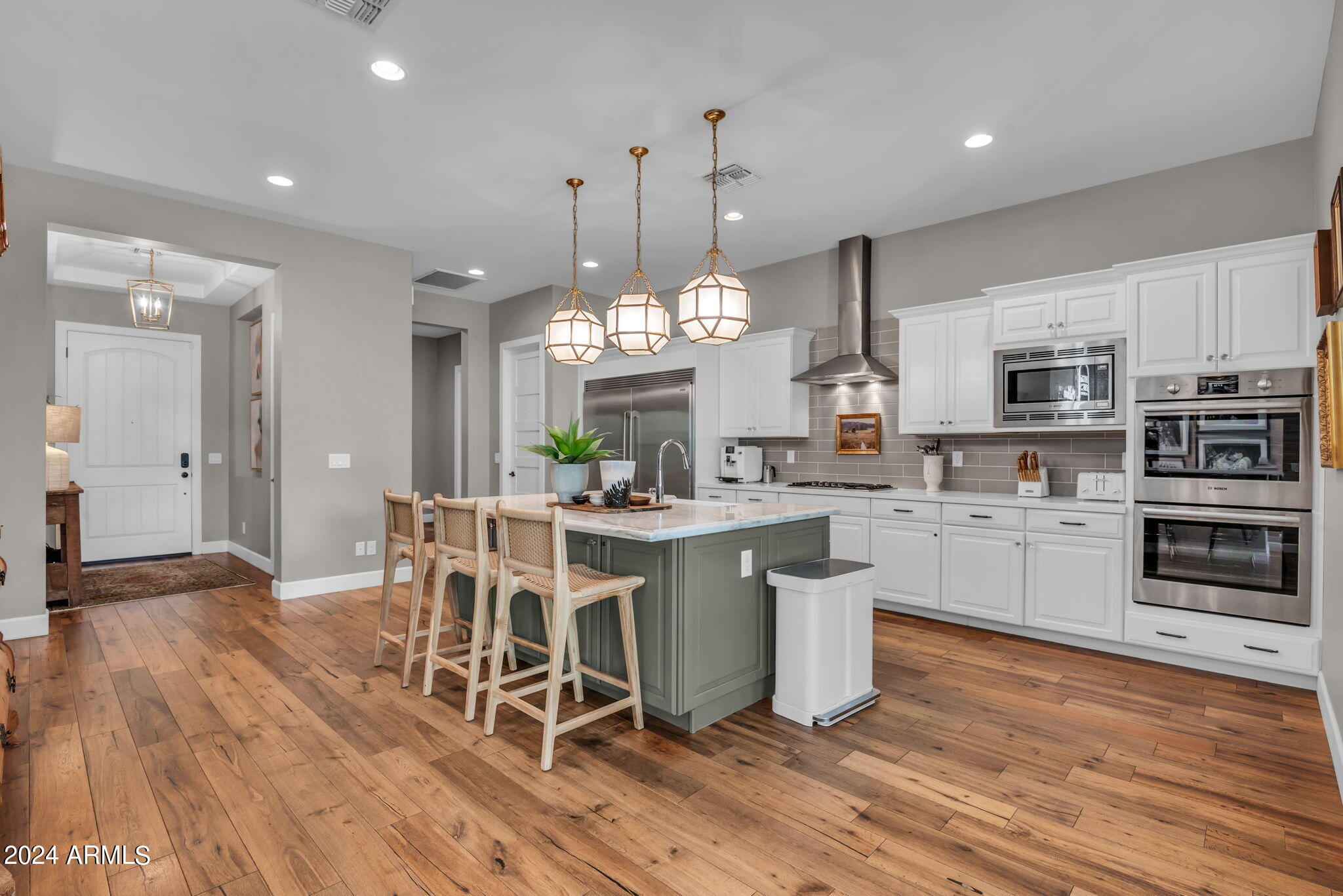 24 W MARLETTE Avenue