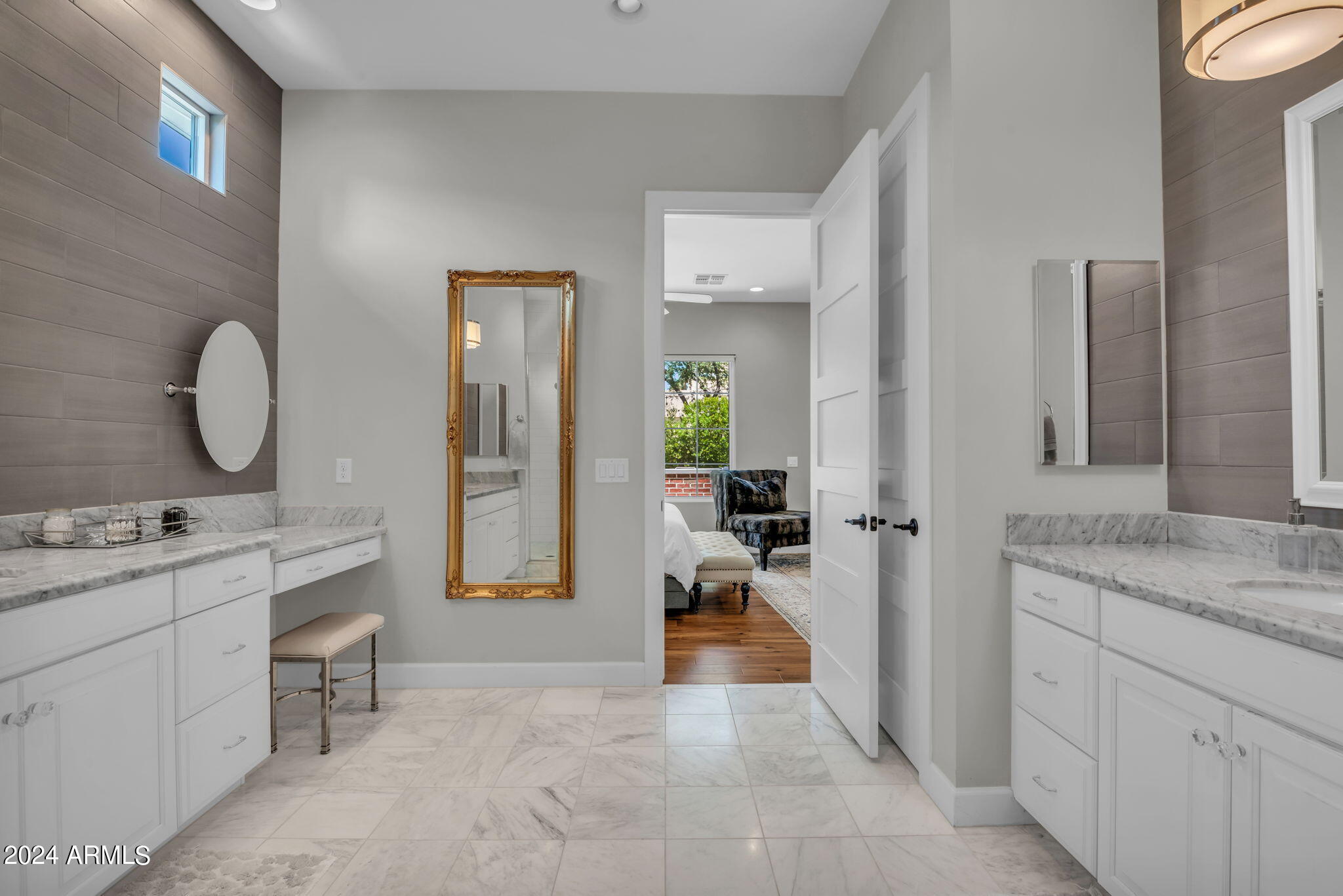 24 W MARLETTE Avenue