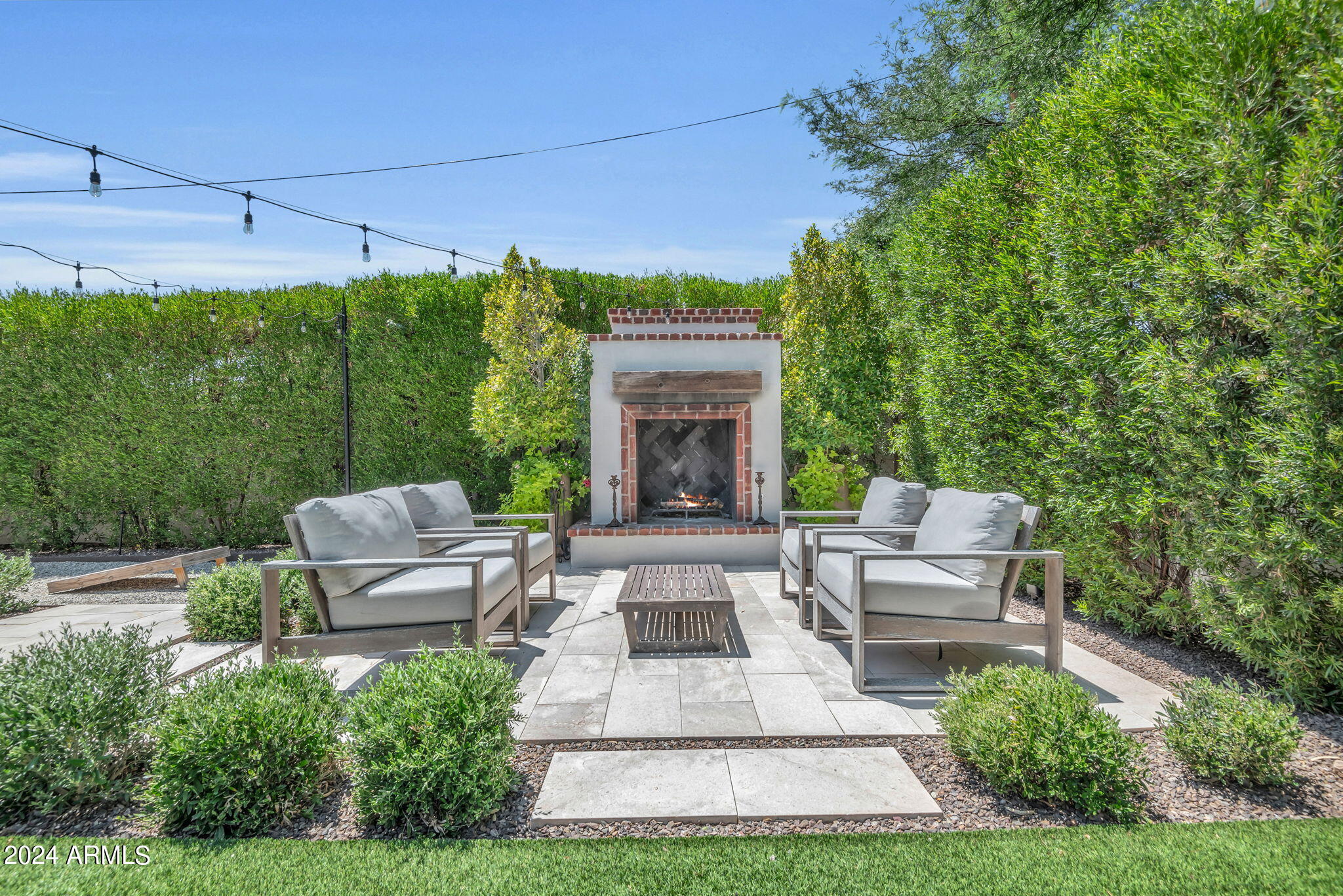 24 W MARLETTE Avenue