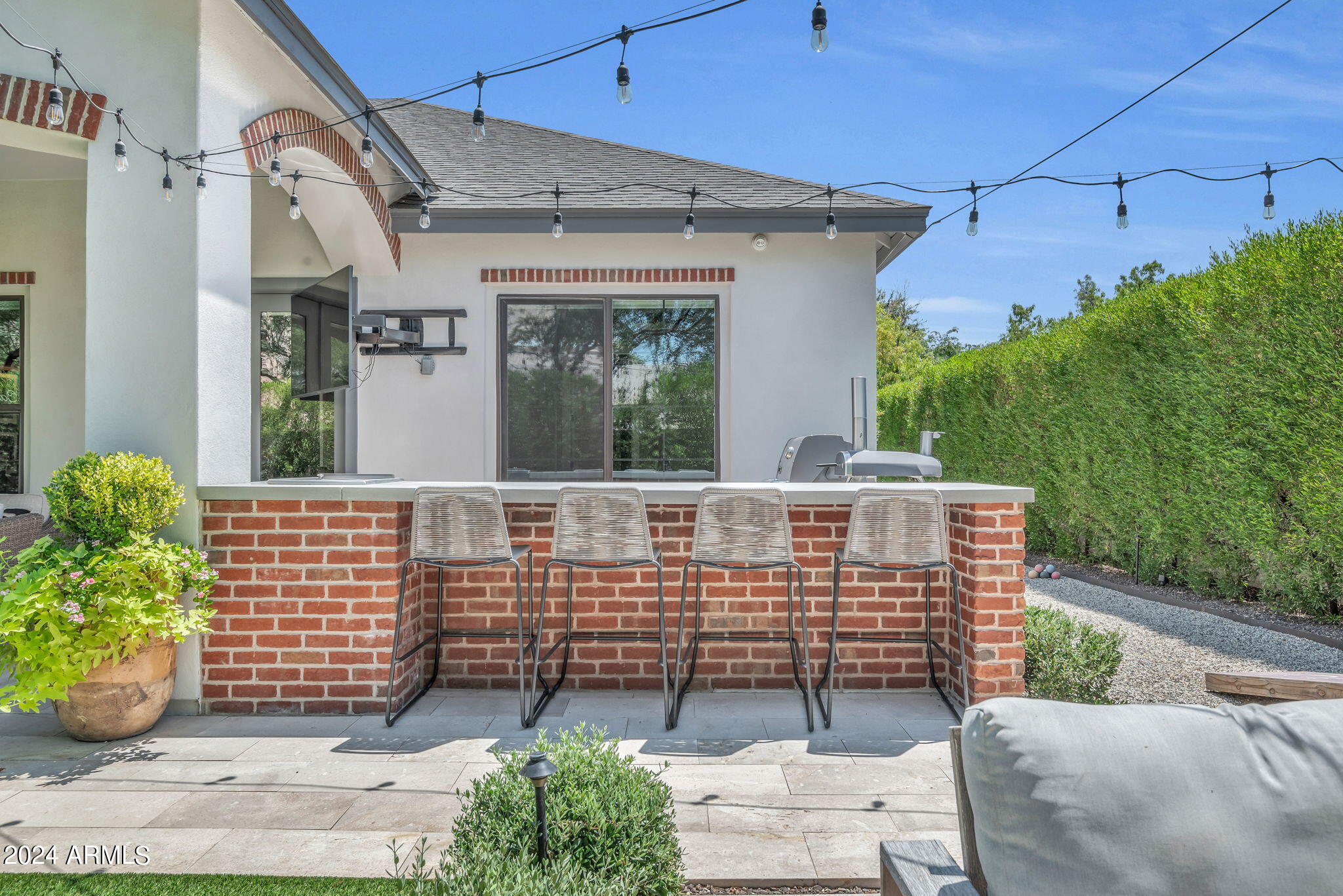 24 W MARLETTE Avenue