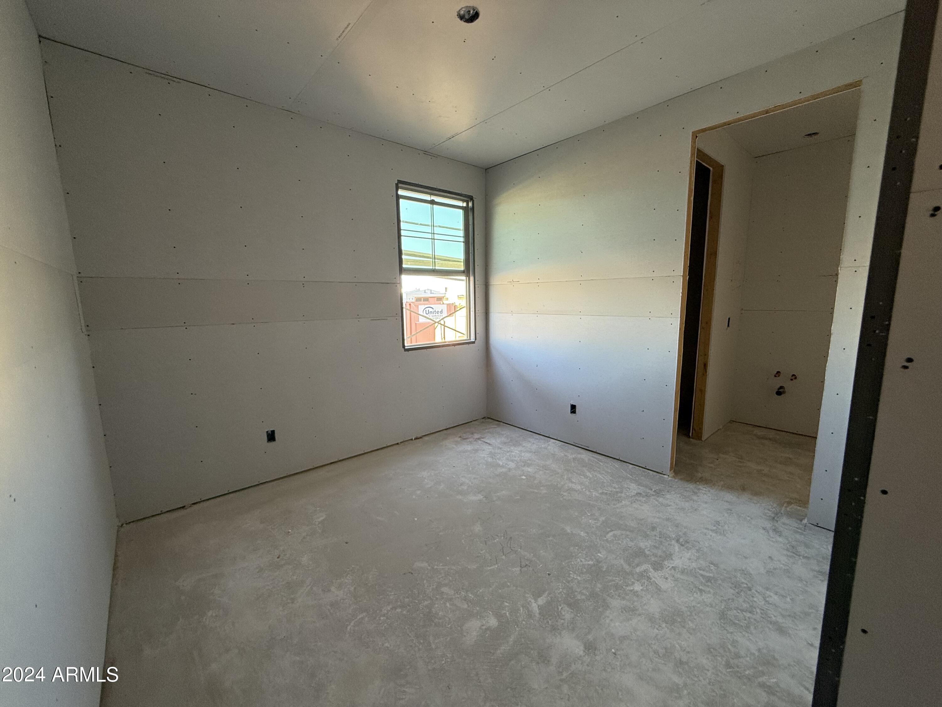 32196 N BUCKARRO Road