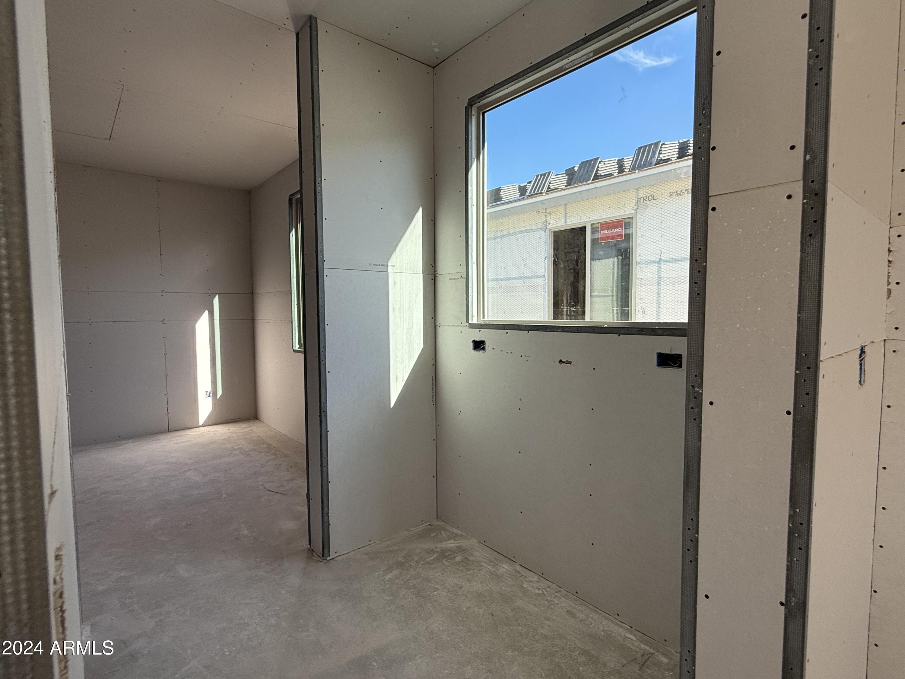 32196 N BUCKARRO Road