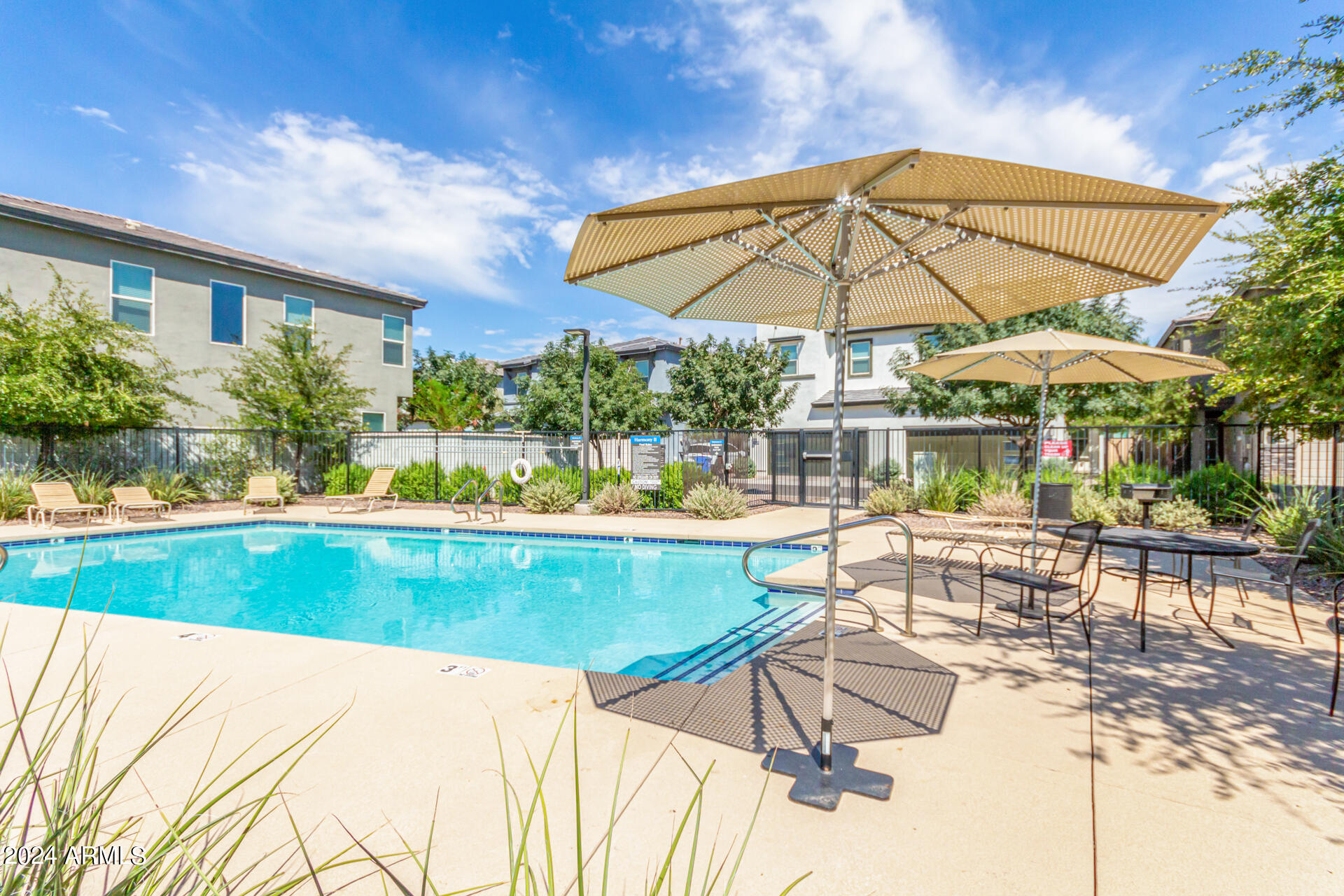 3721 E CATALINA Drive