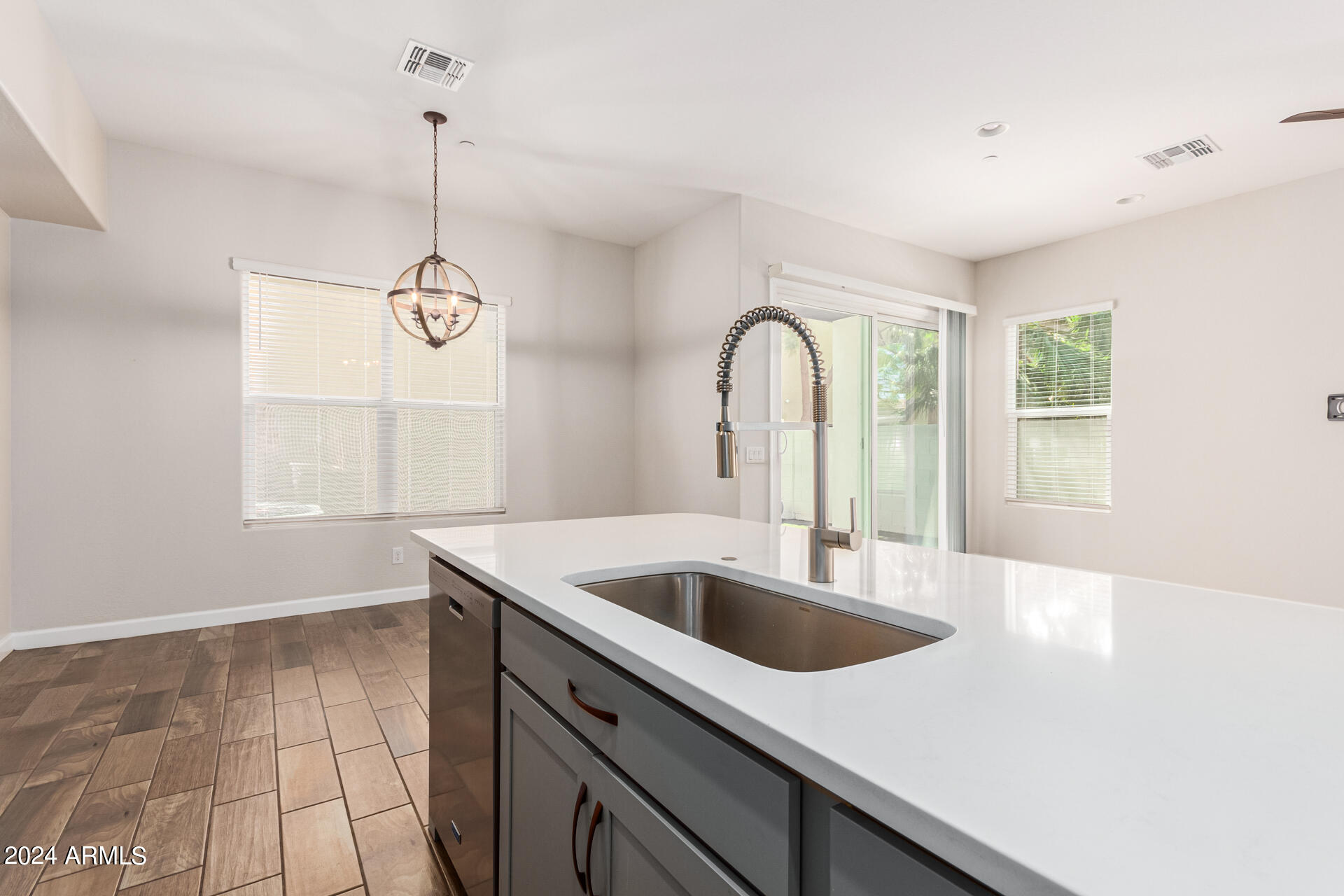 3721 E CATALINA Drive