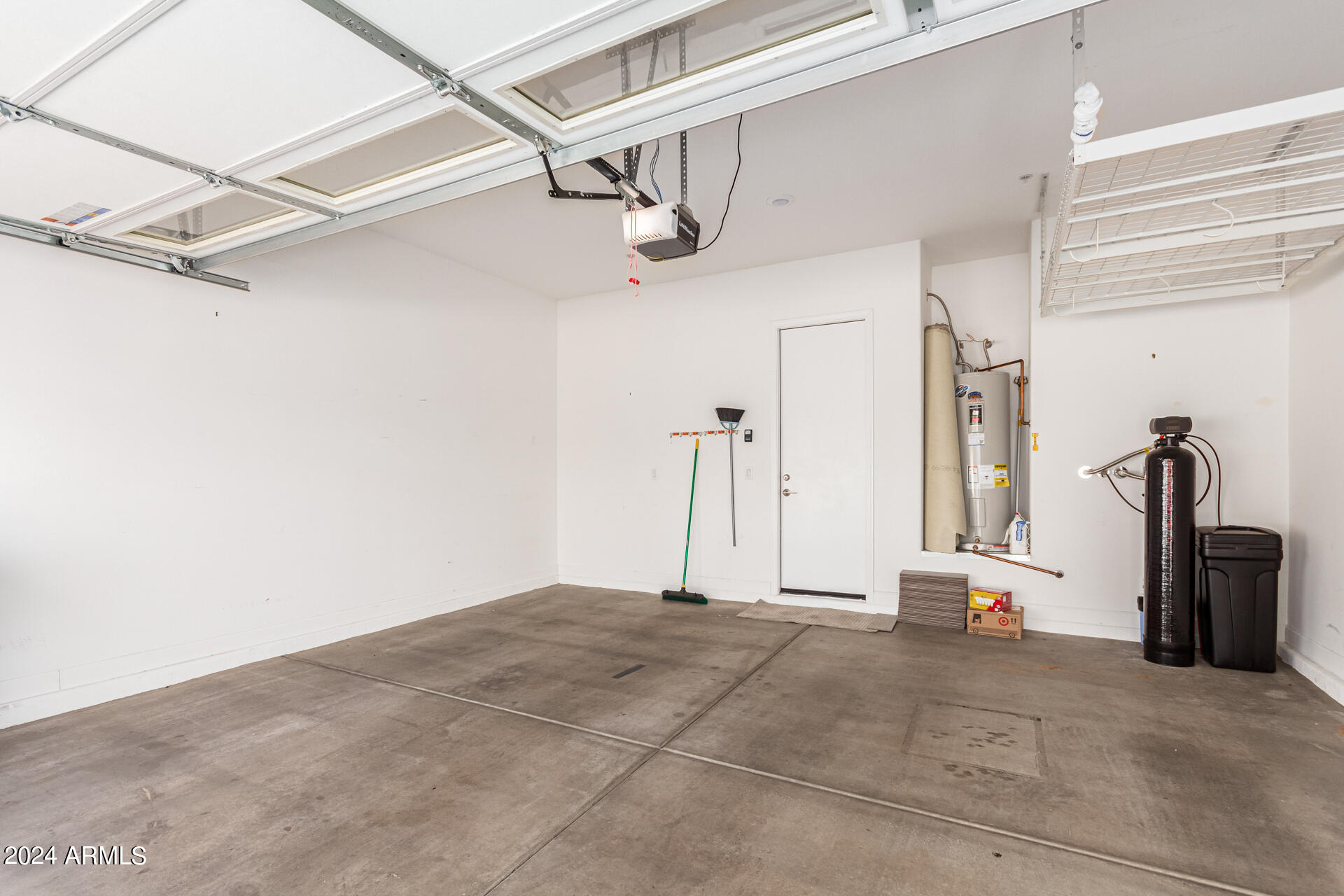 3721 E CATALINA Drive