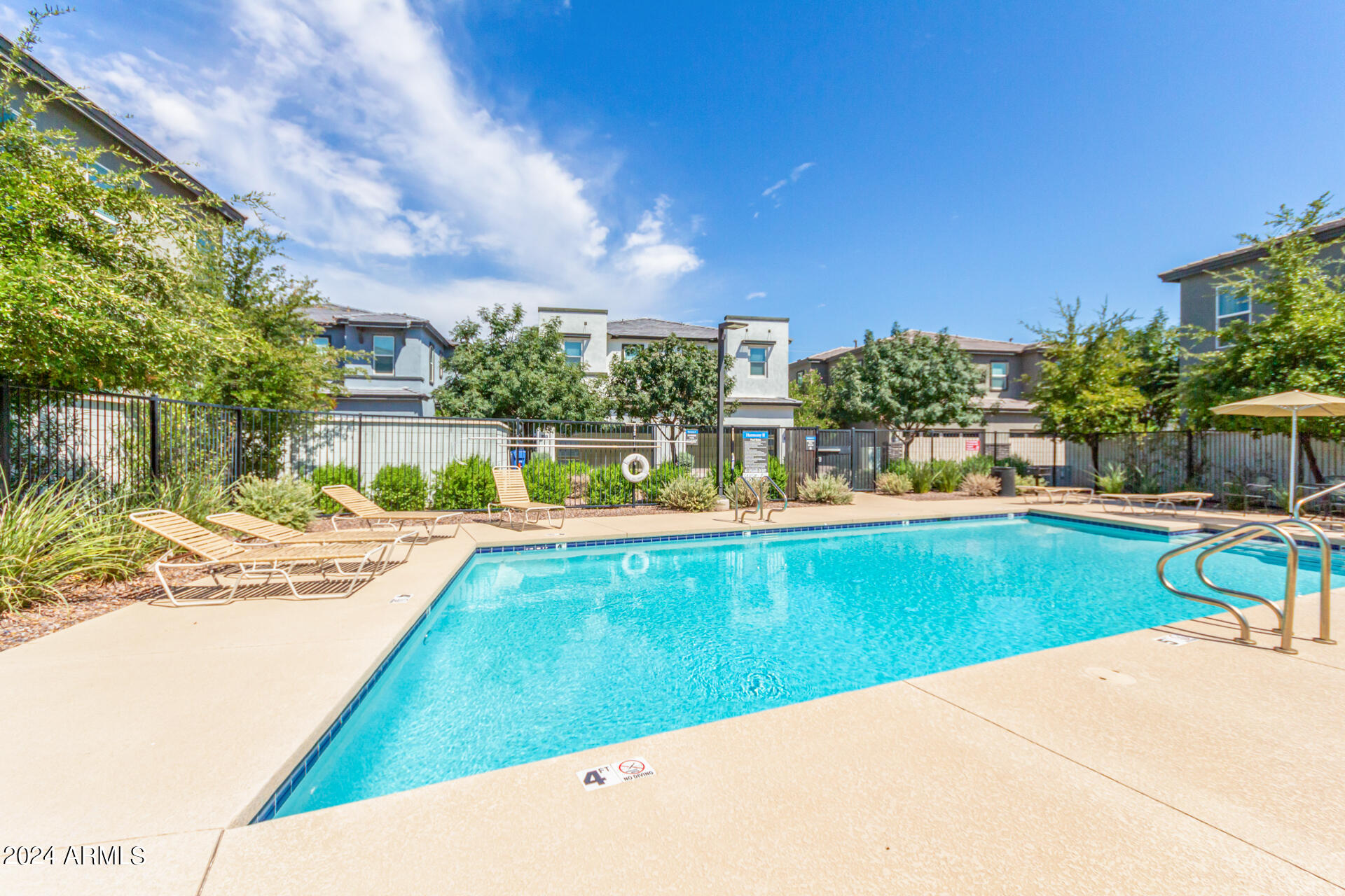 3721 E CATALINA Drive