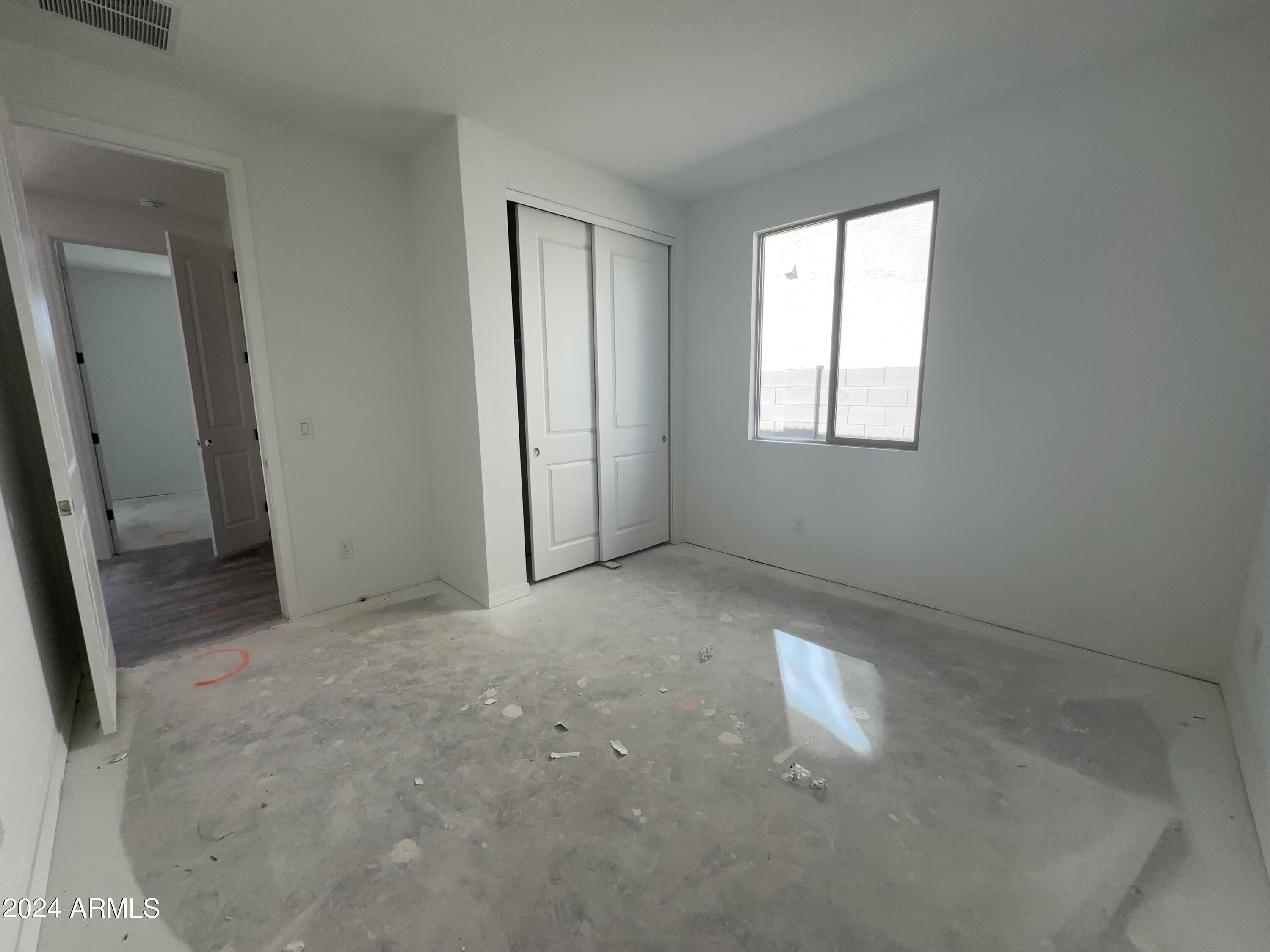 4841 S CARVER Avenue