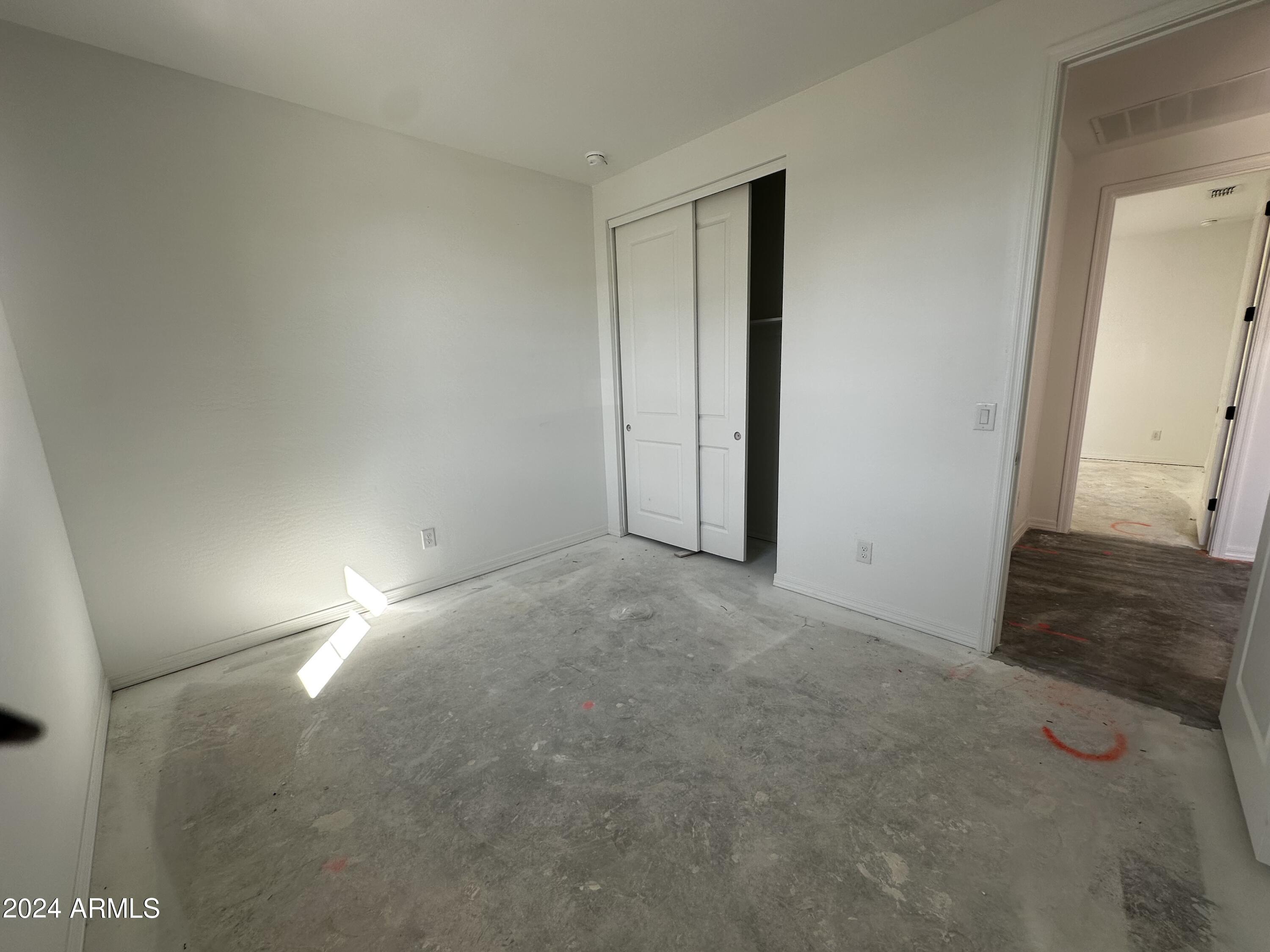 4841 S CARVER Avenue