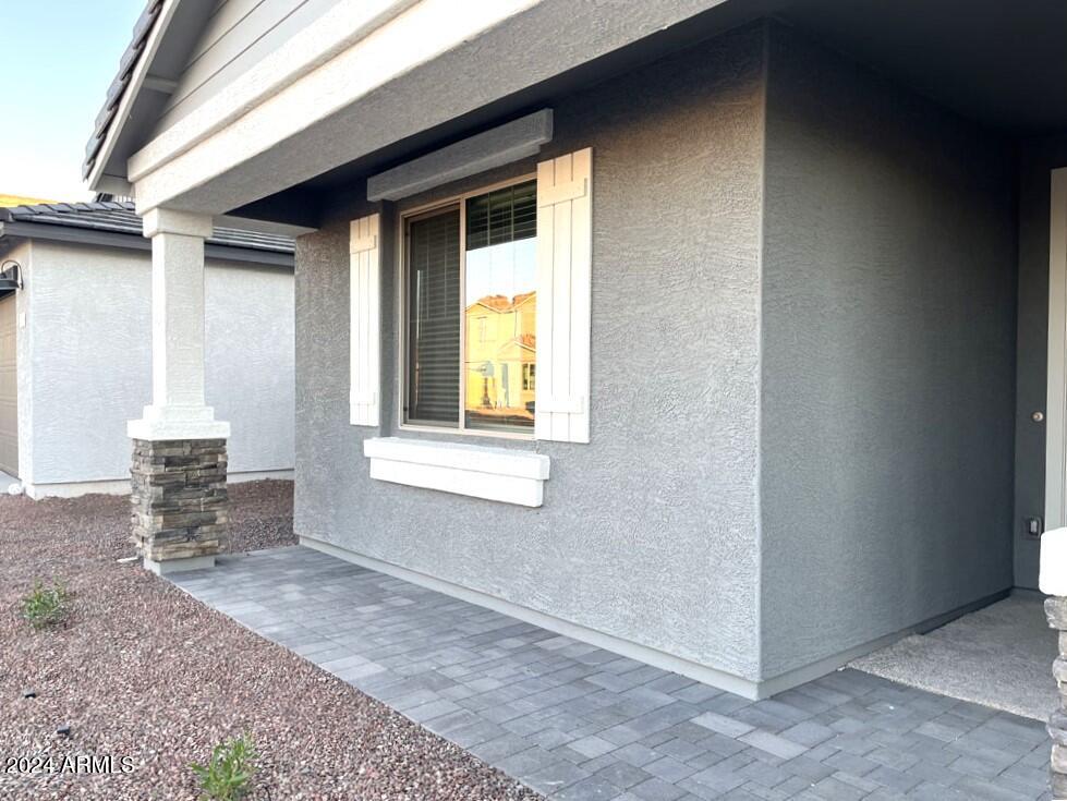 7617 W SMOKETREE Drive