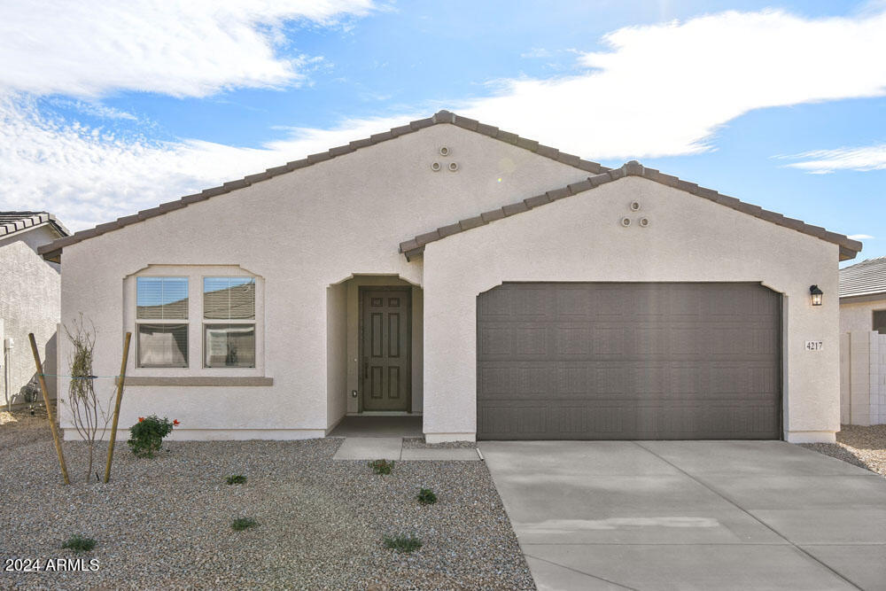 4217 E BROOK LYNN Place