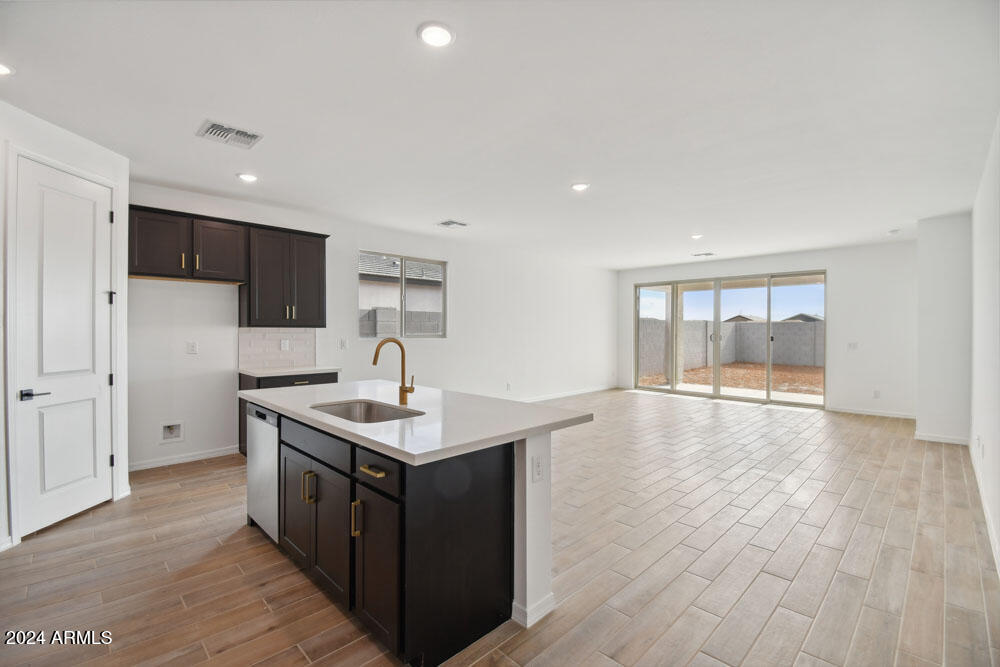 4217 E BROOK LYNN Place
