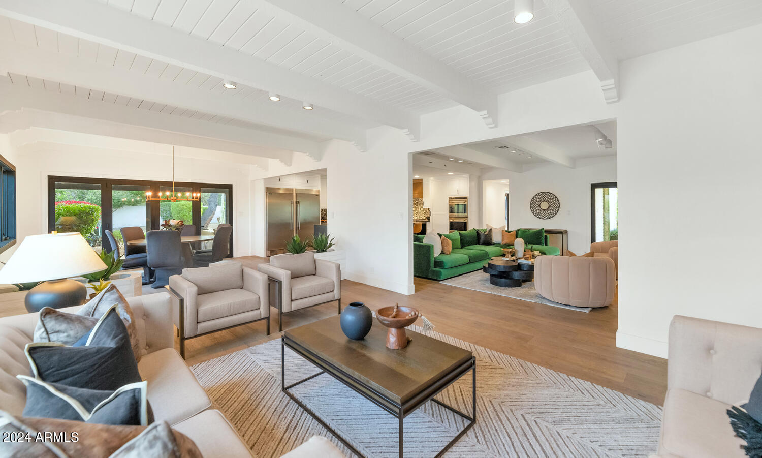 5409 E MCDONALD Drive