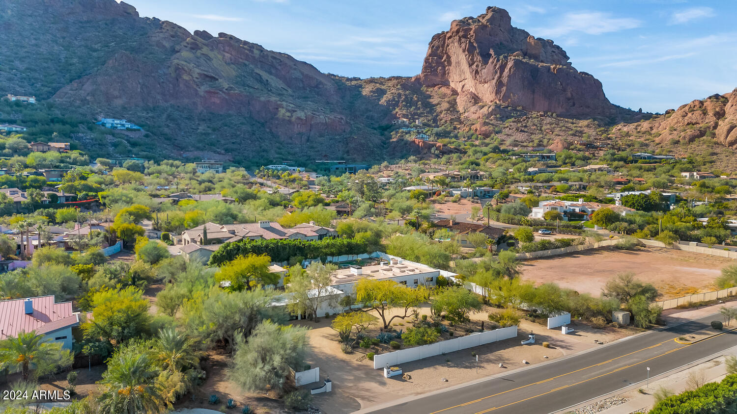 5409 E MCDONALD Drive