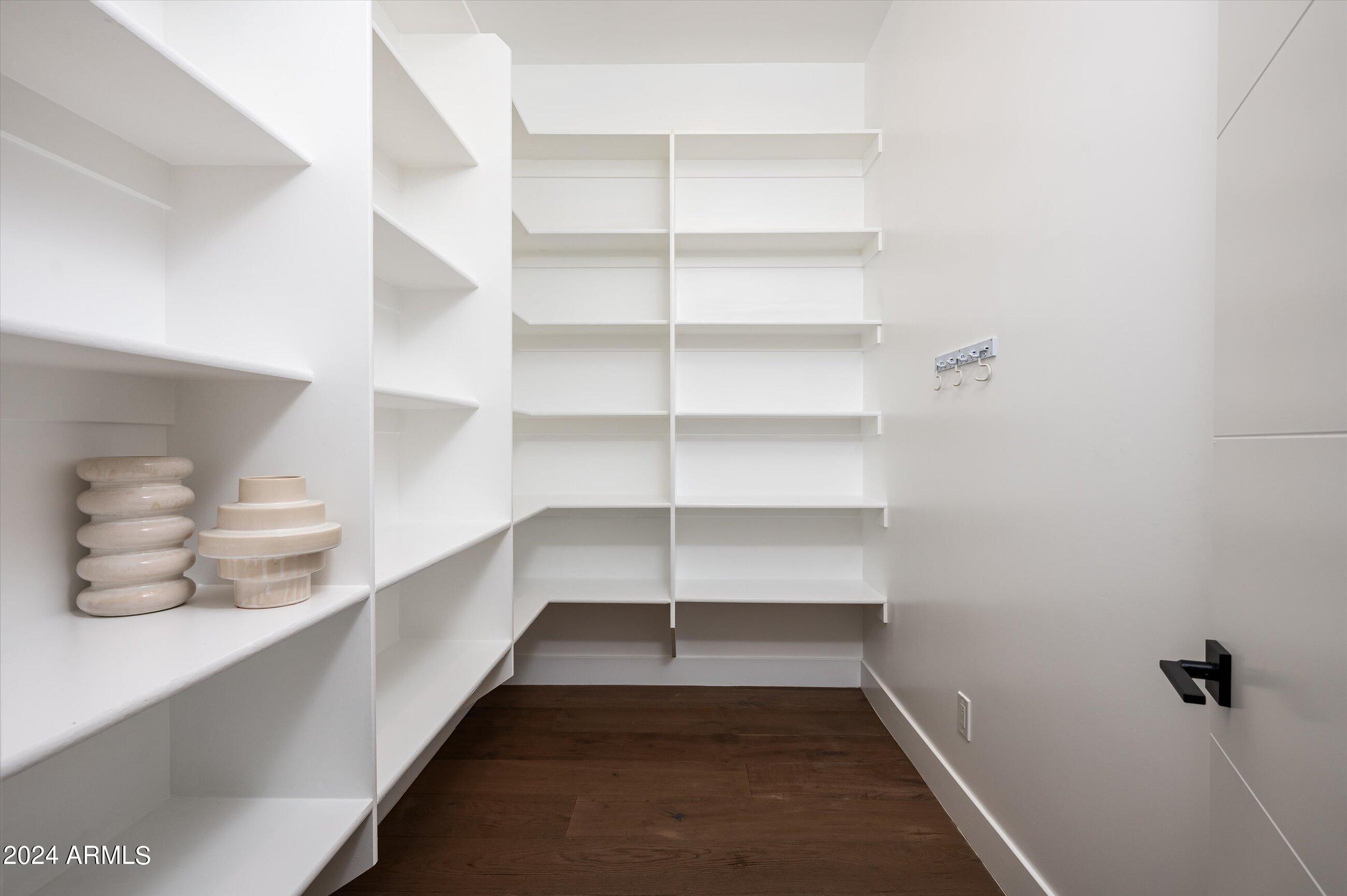 6201 E CALLE REDONDA --