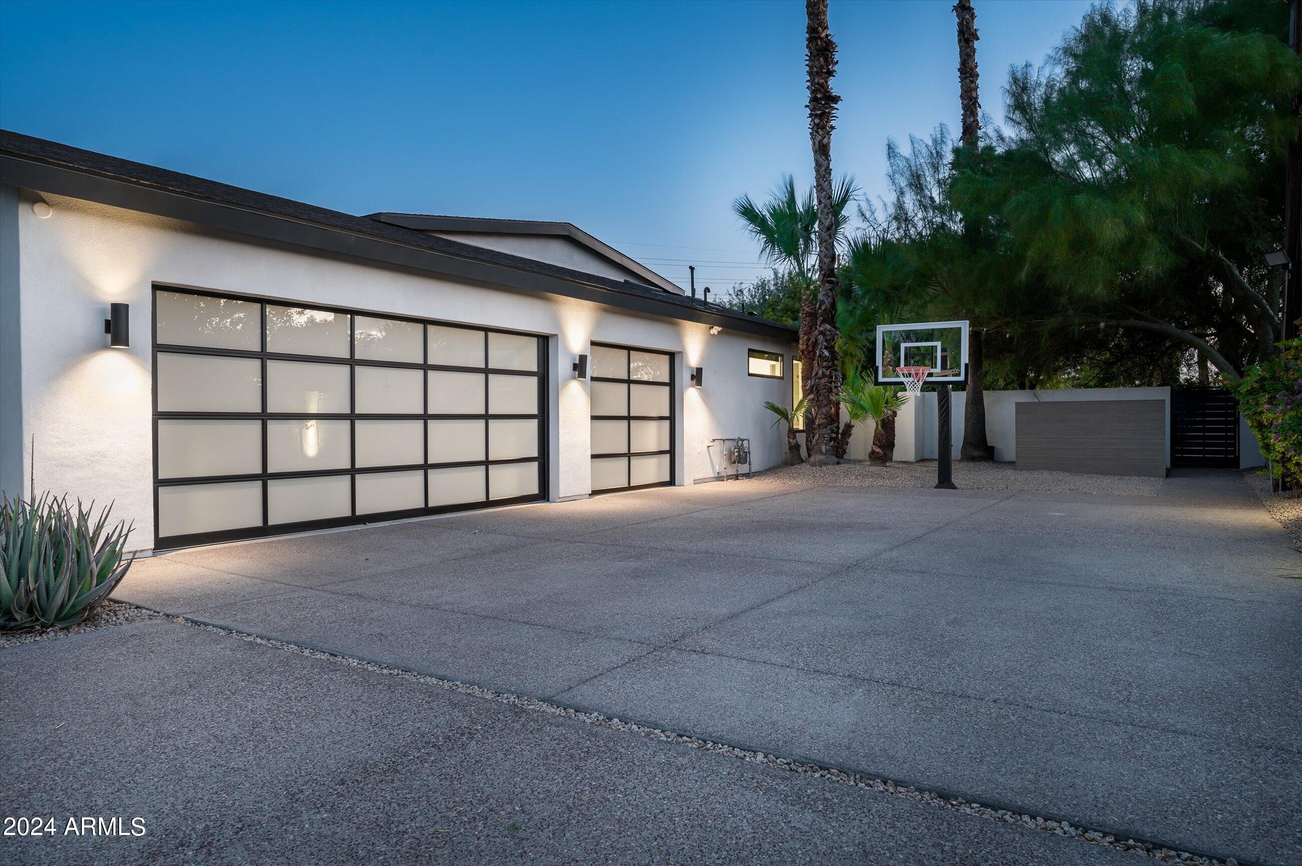 6201 E CALLE REDONDA --