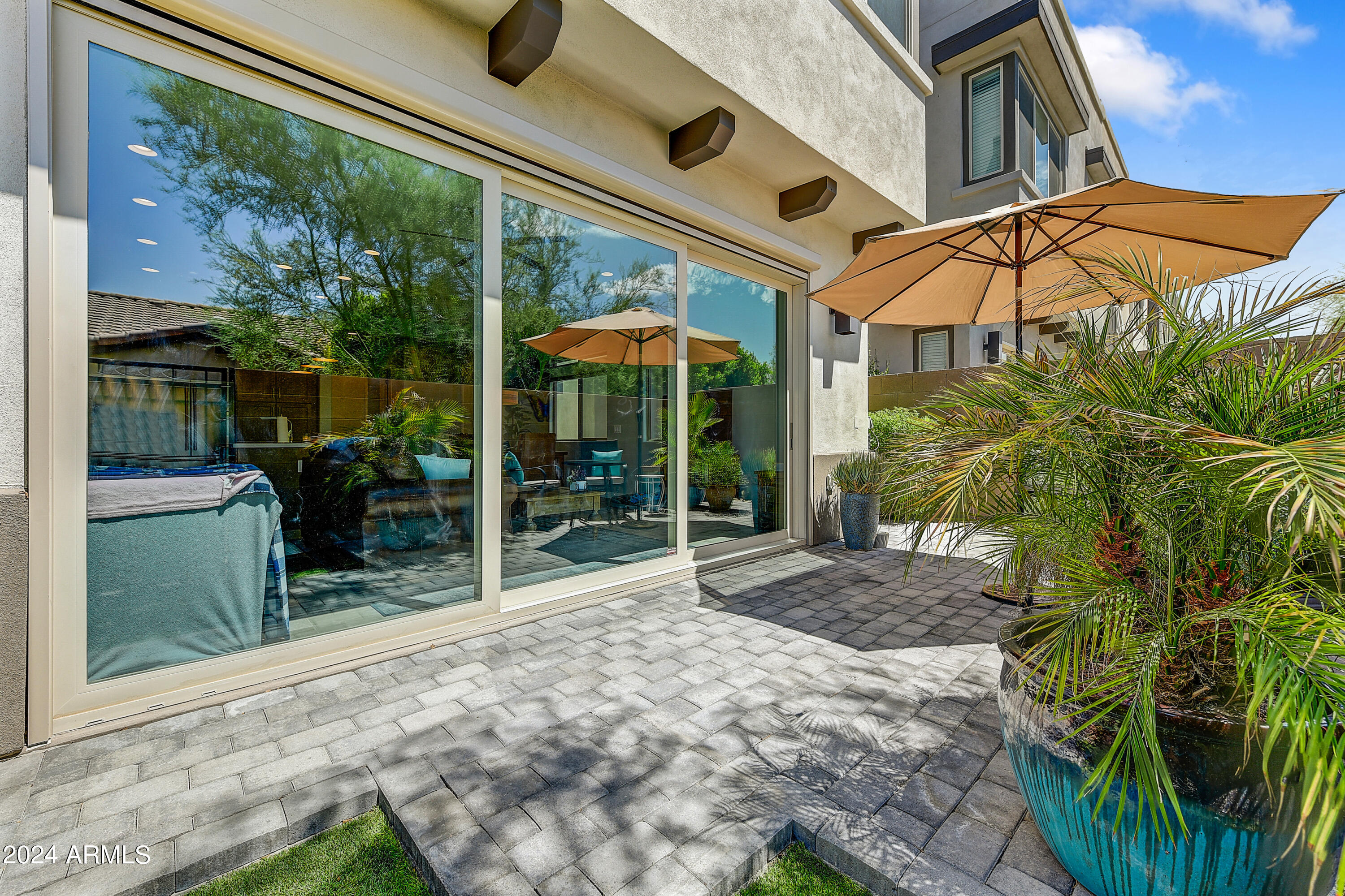 7347 E CASITAS DEL RIO Drive