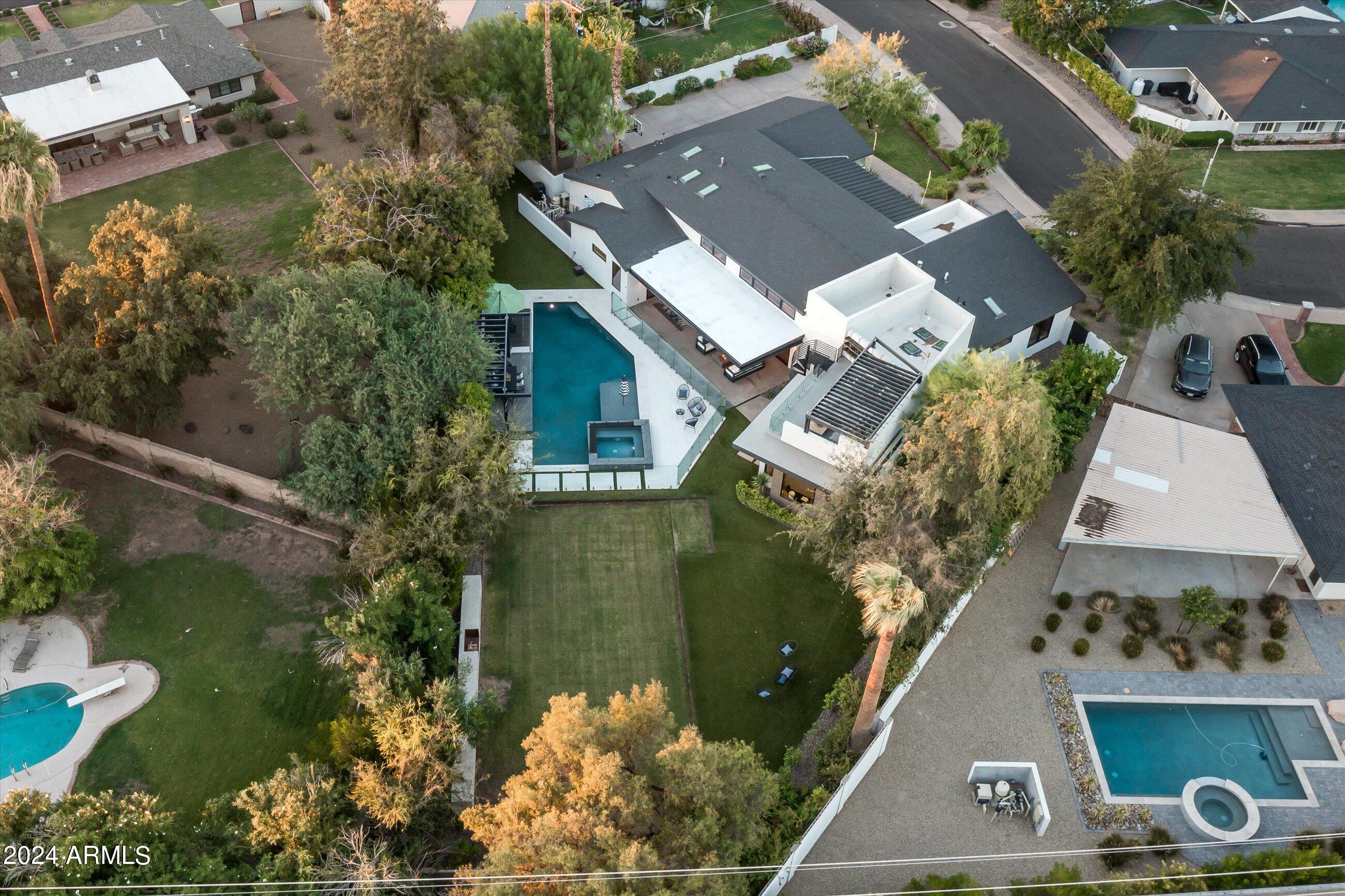 6201 E CALLE REDONDA --