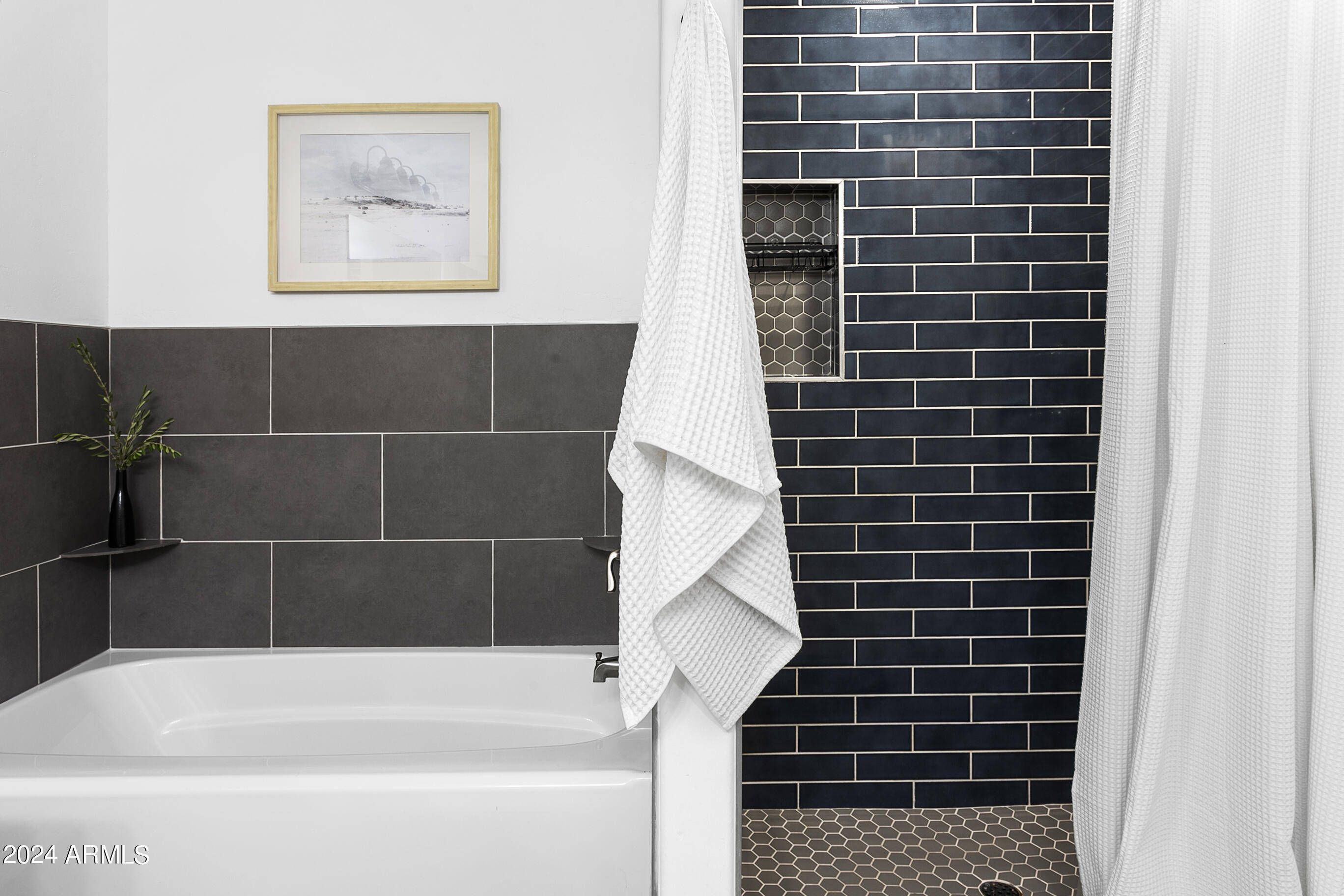 6040 E MORNING VISTA Lane