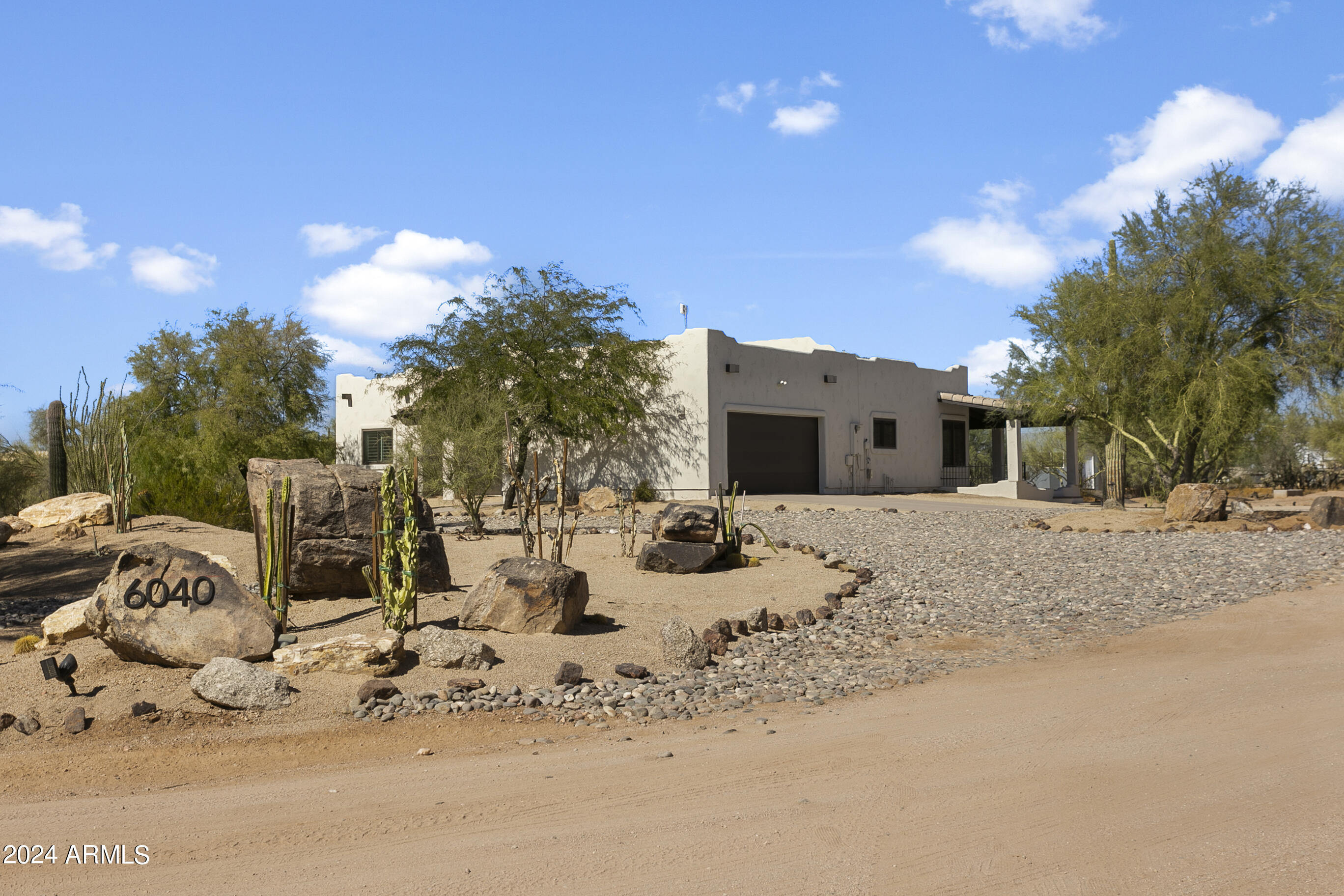 6040 E MORNING VISTA Lane