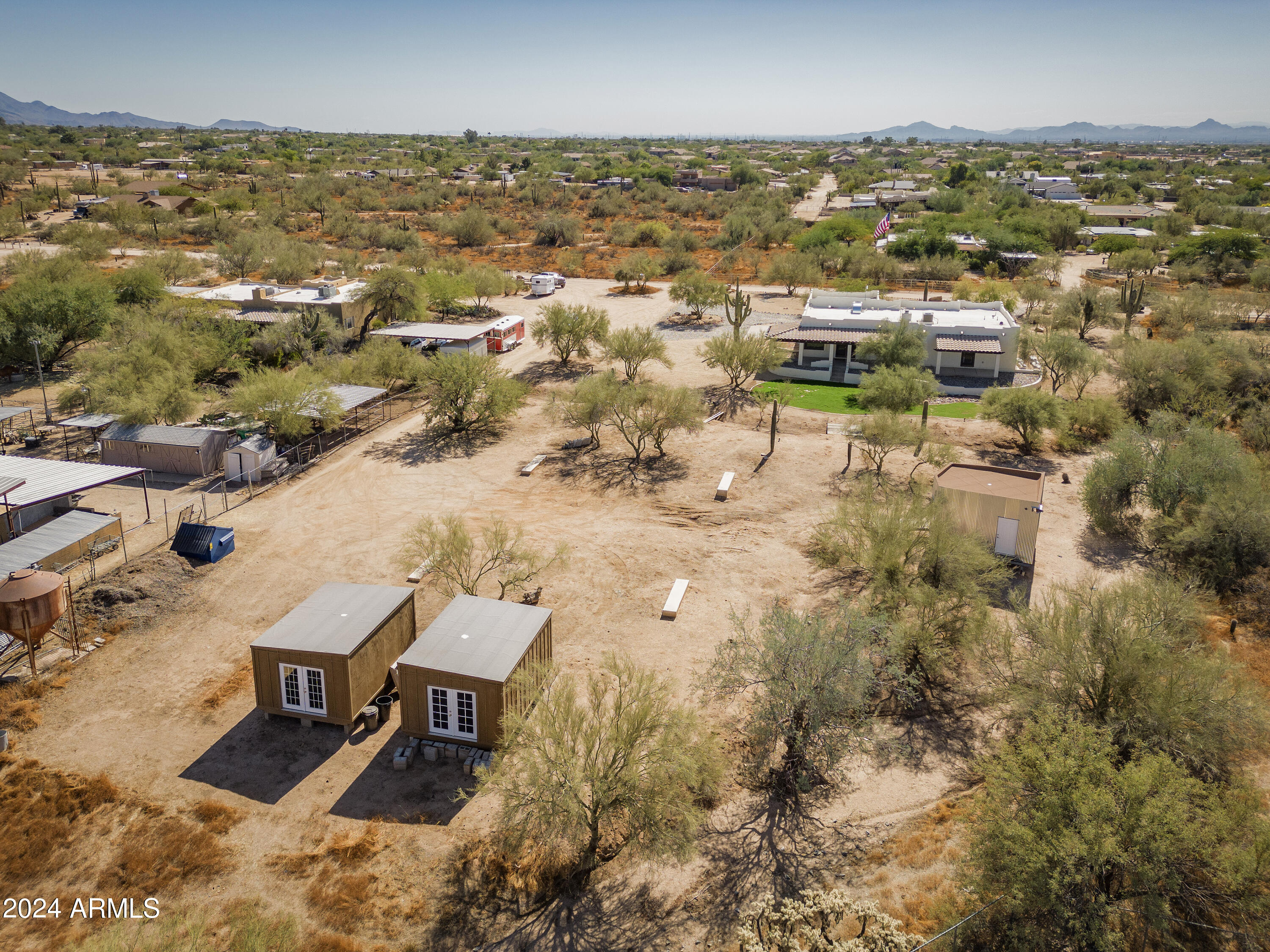 6040 E MORNING VISTA Lane