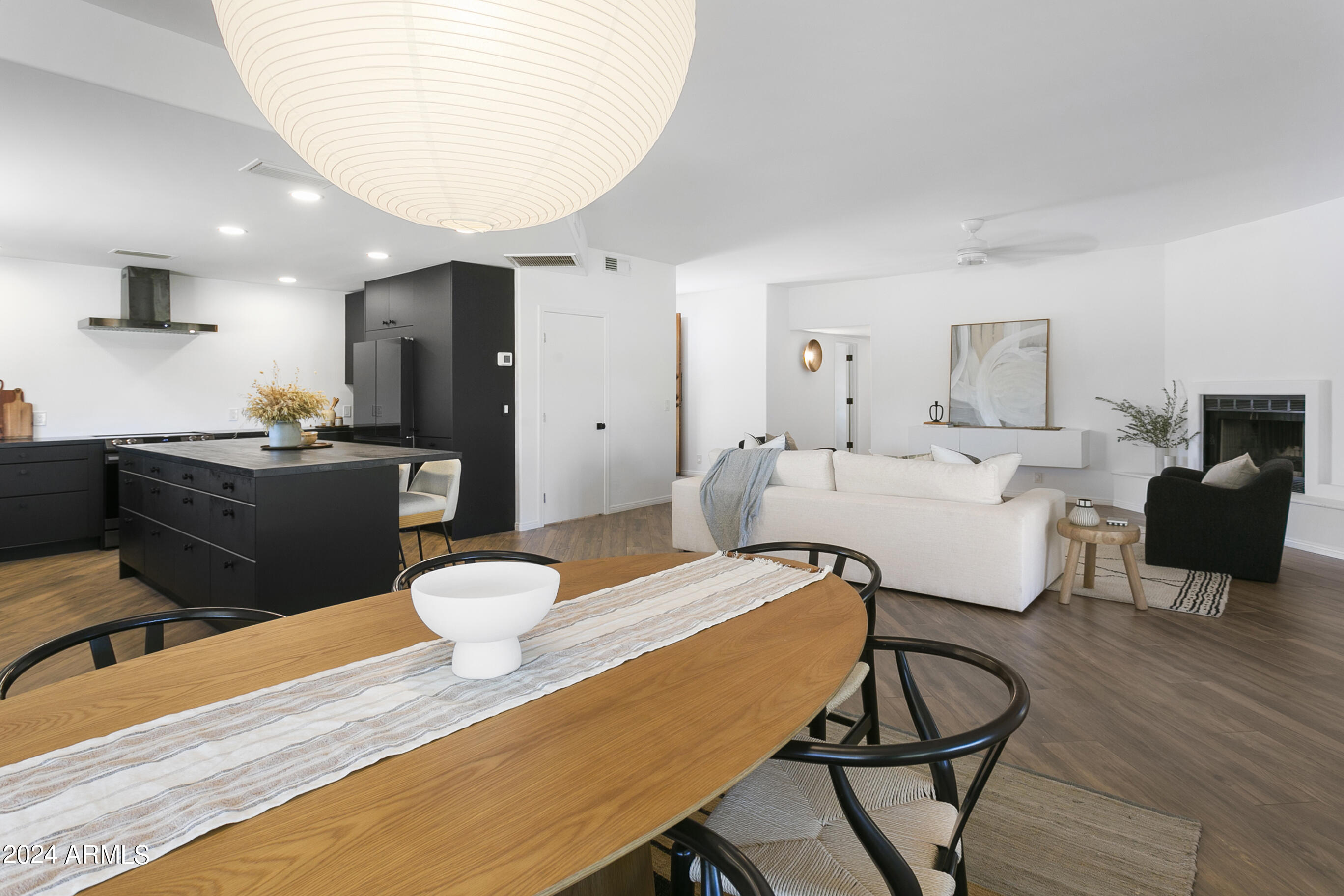 6040 E MORNING VISTA Lane