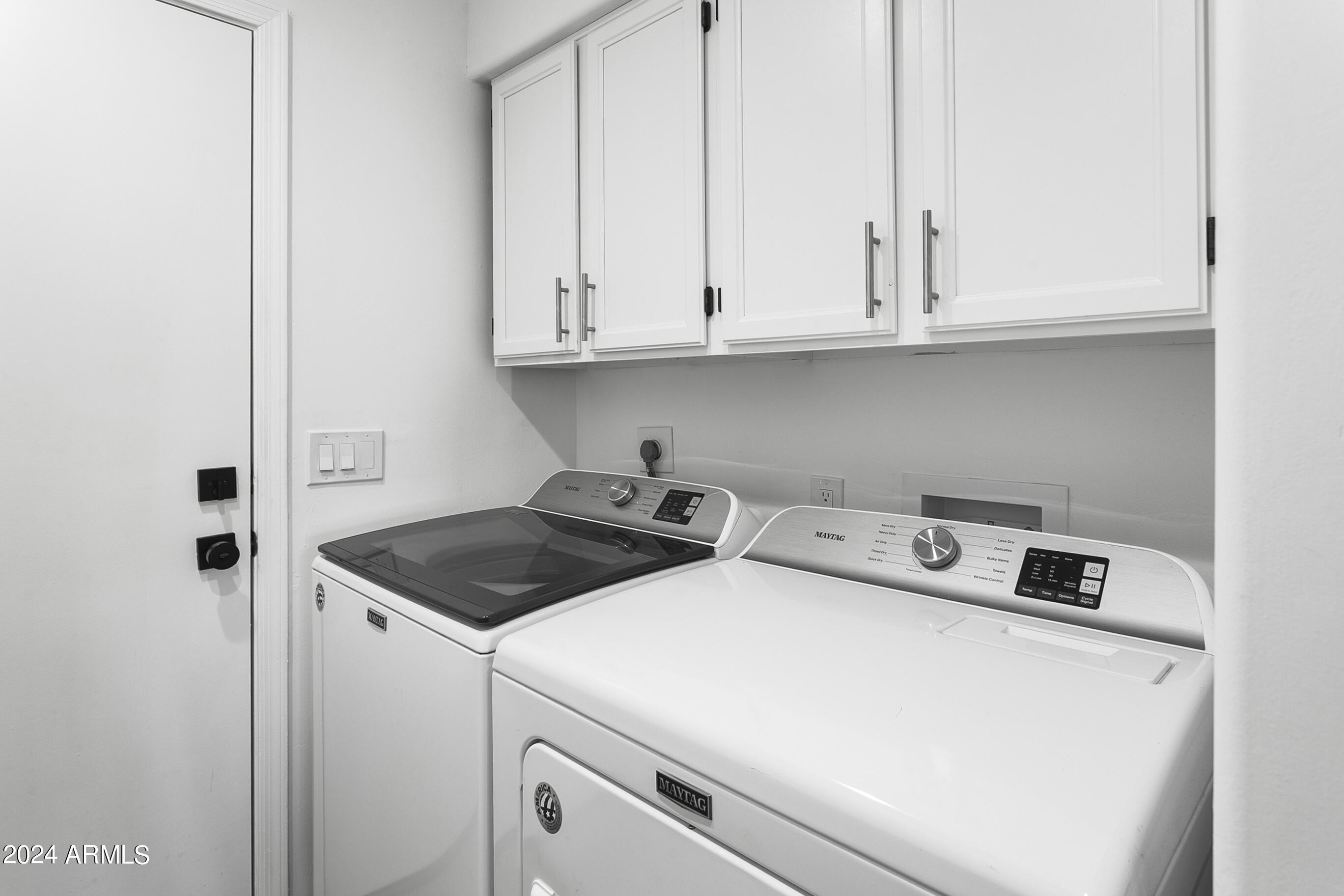 6040 E MORNING VISTA Lane