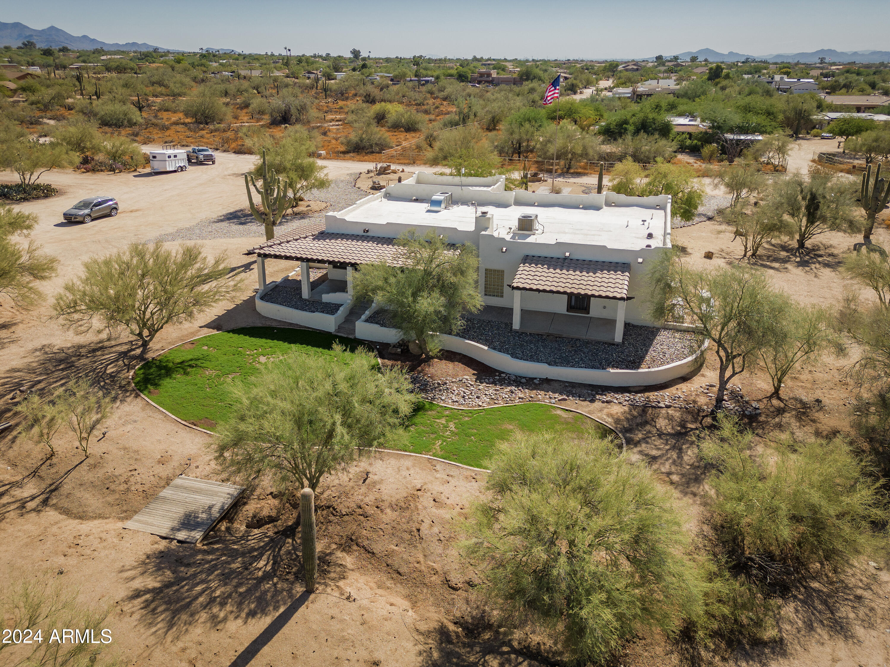 6040 E MORNING VISTA Lane