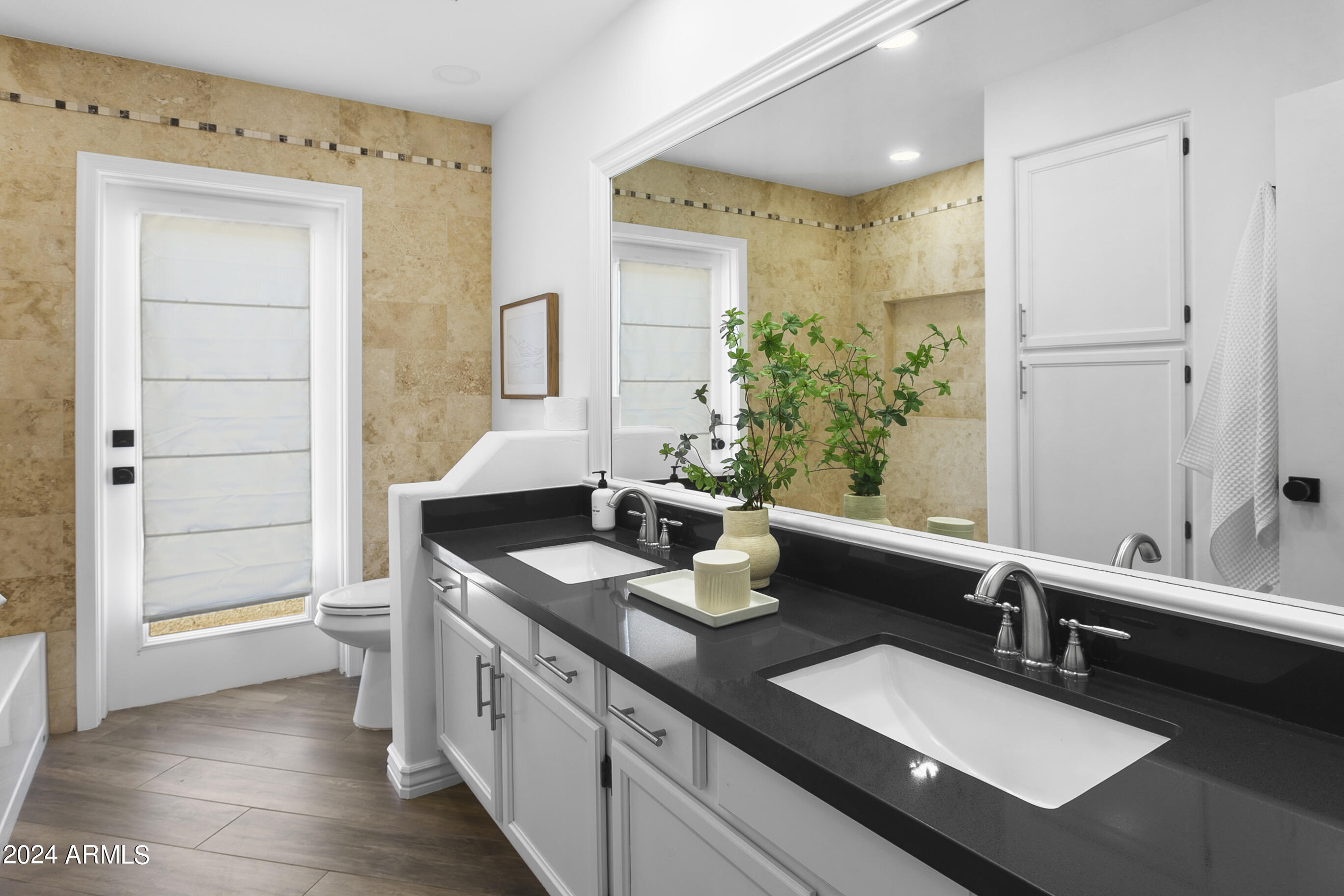 6040 E MORNING VISTA Lane