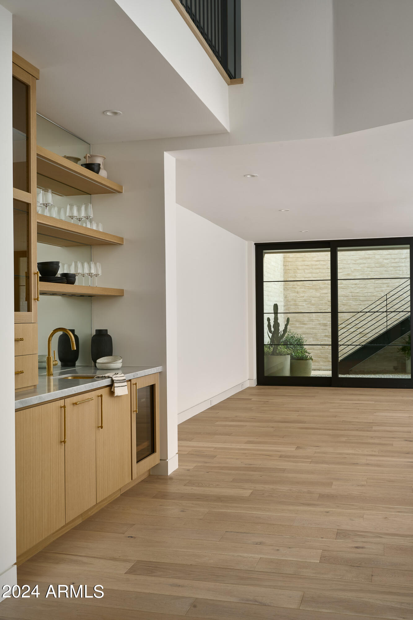 4723 E MARIPOSA Street