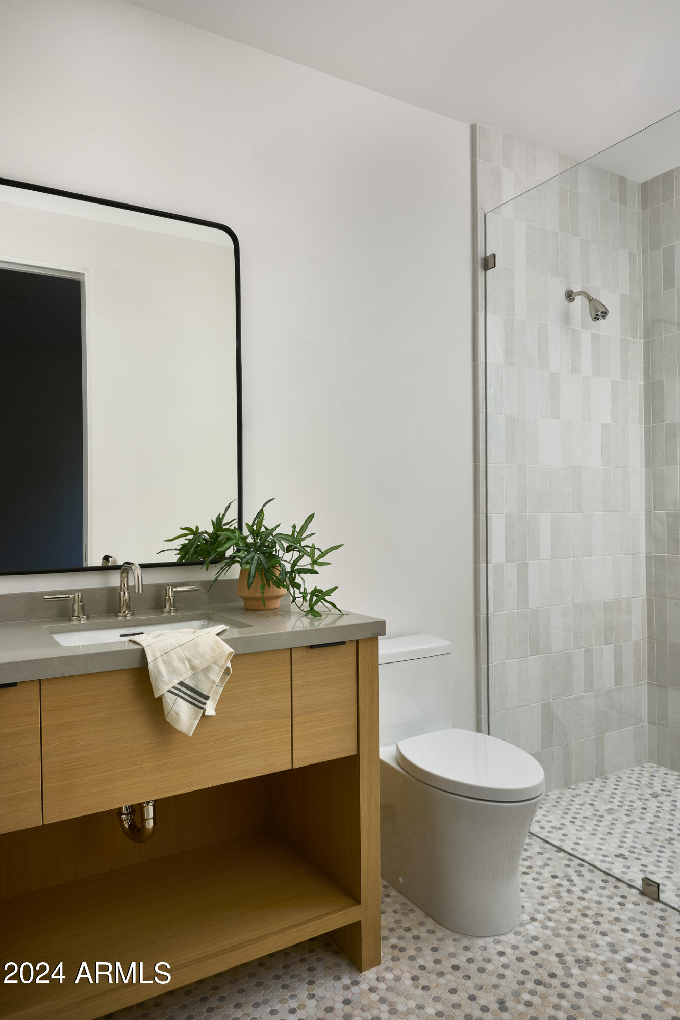 4723 E MARIPOSA Street