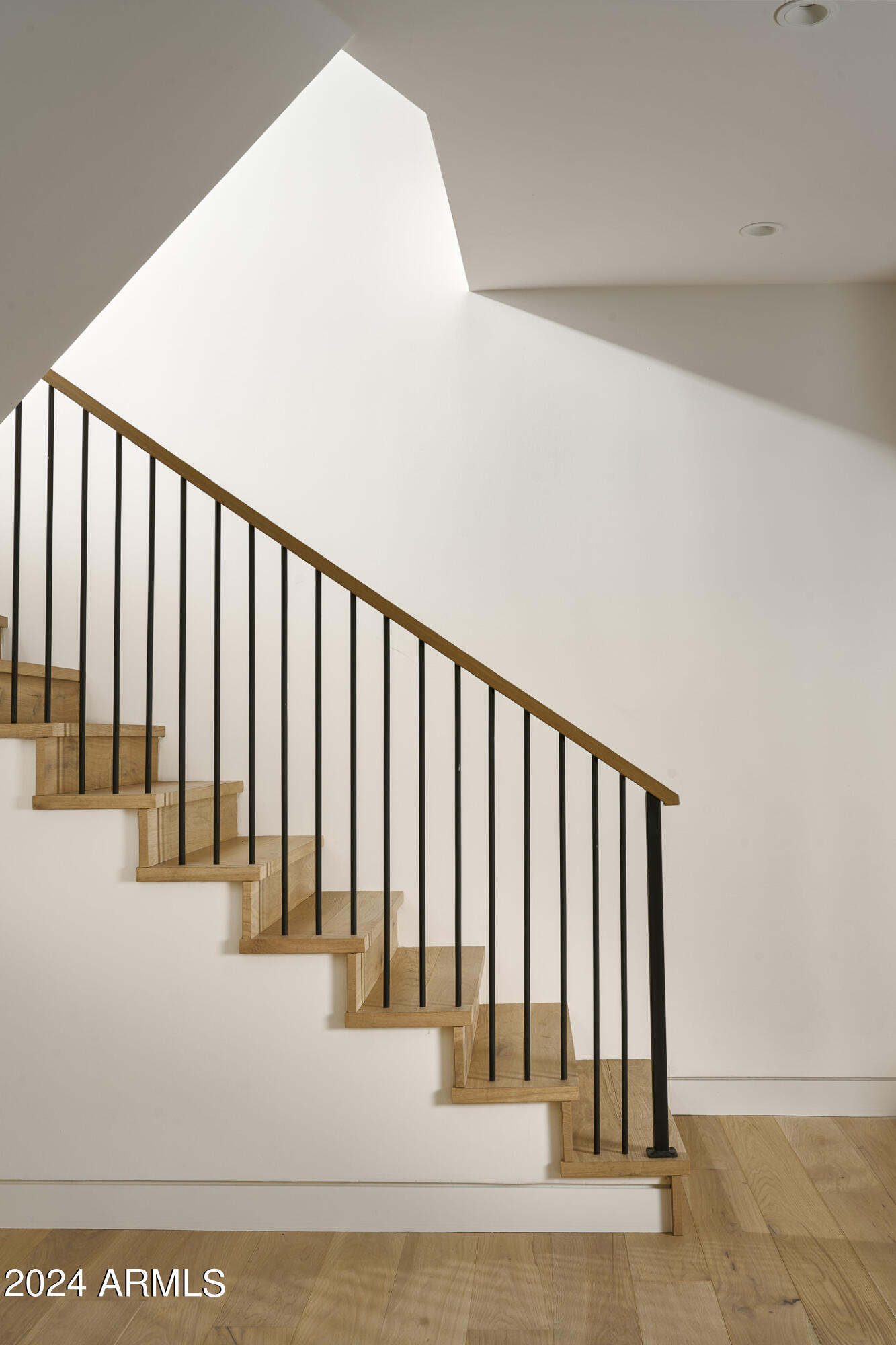 4723 E MARIPOSA Street