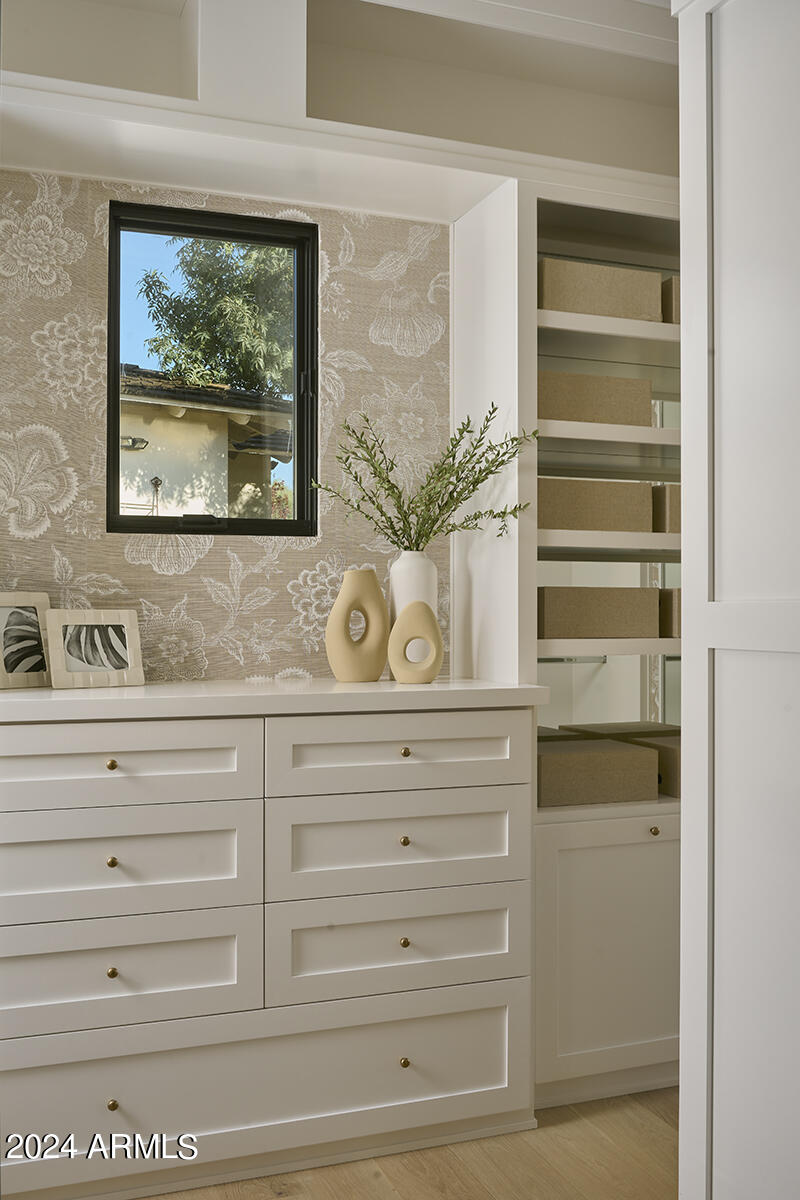 4723 E MARIPOSA Street