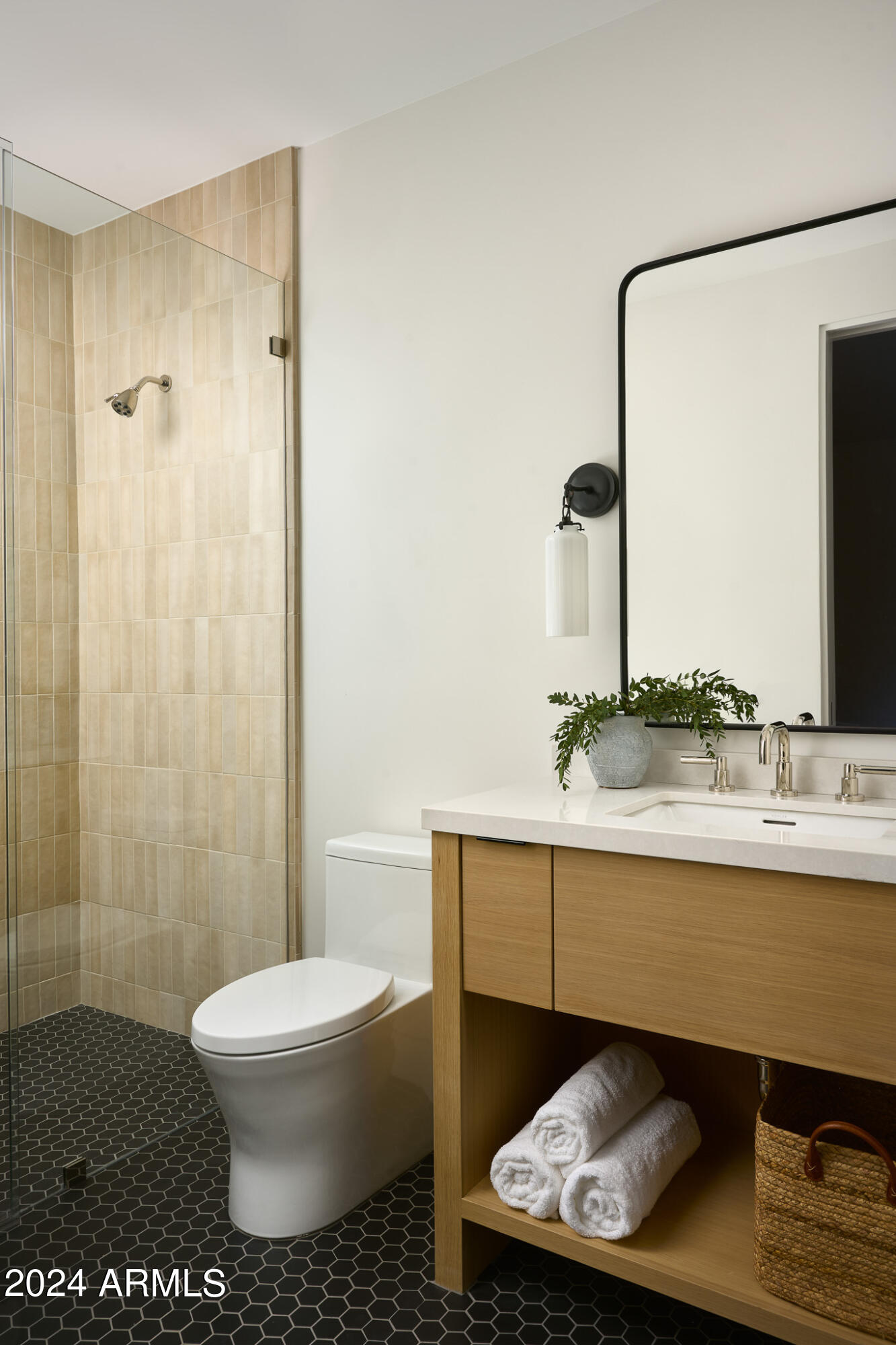 4723 E MARIPOSA Street