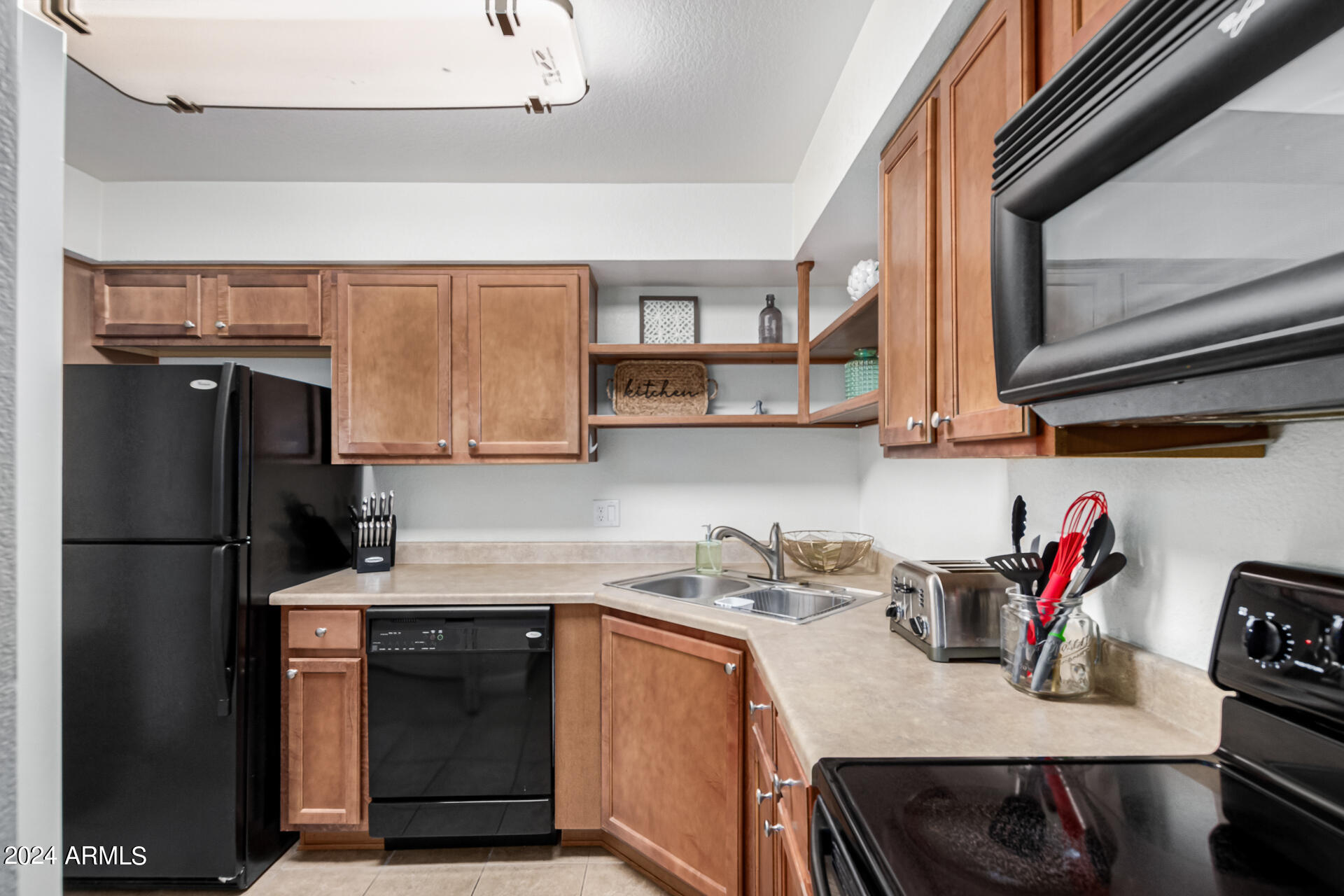 8787 E MOUNTAIN VIEW Road # 2023