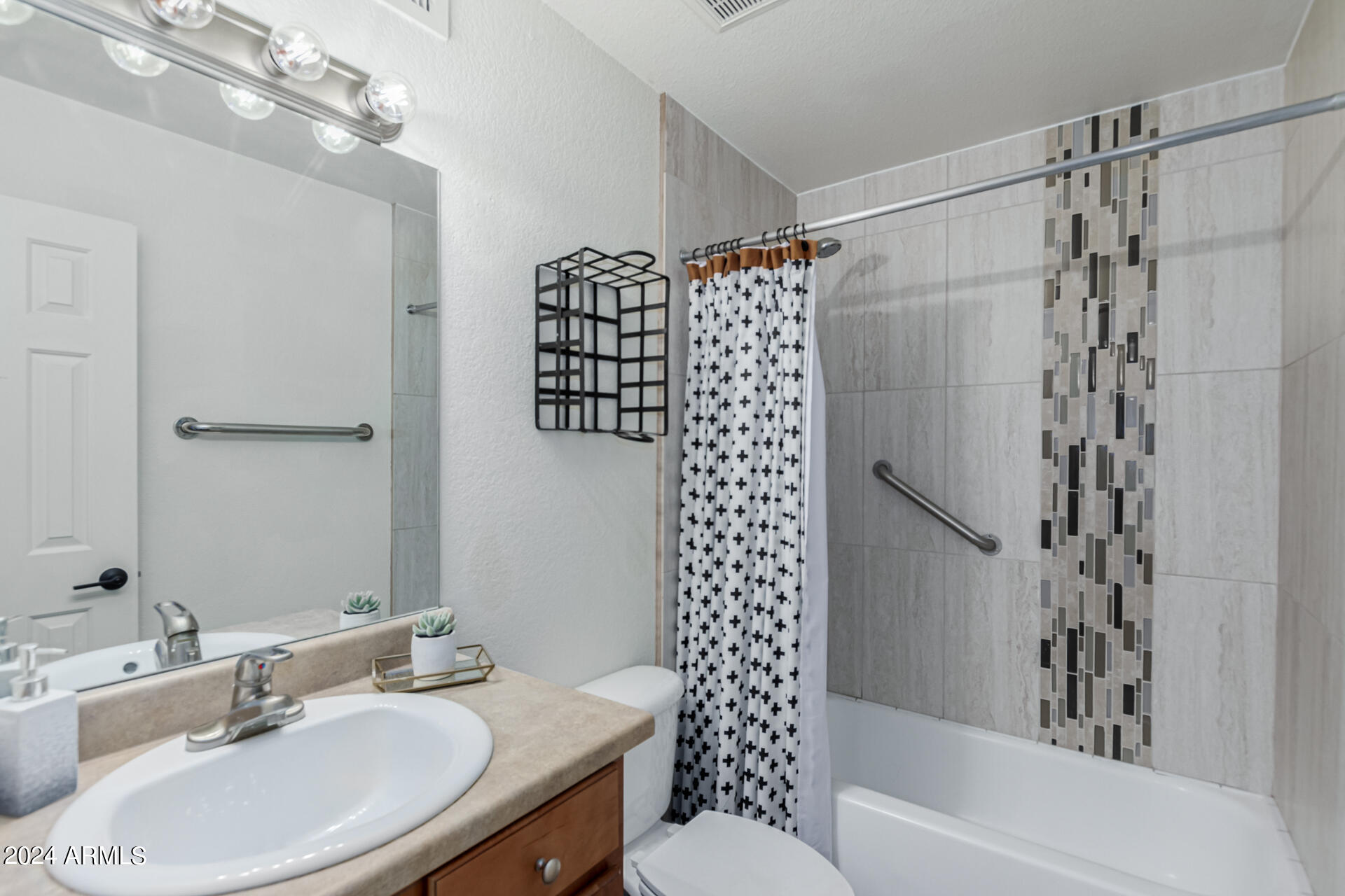 8787 E MOUNTAIN VIEW Road # 2023