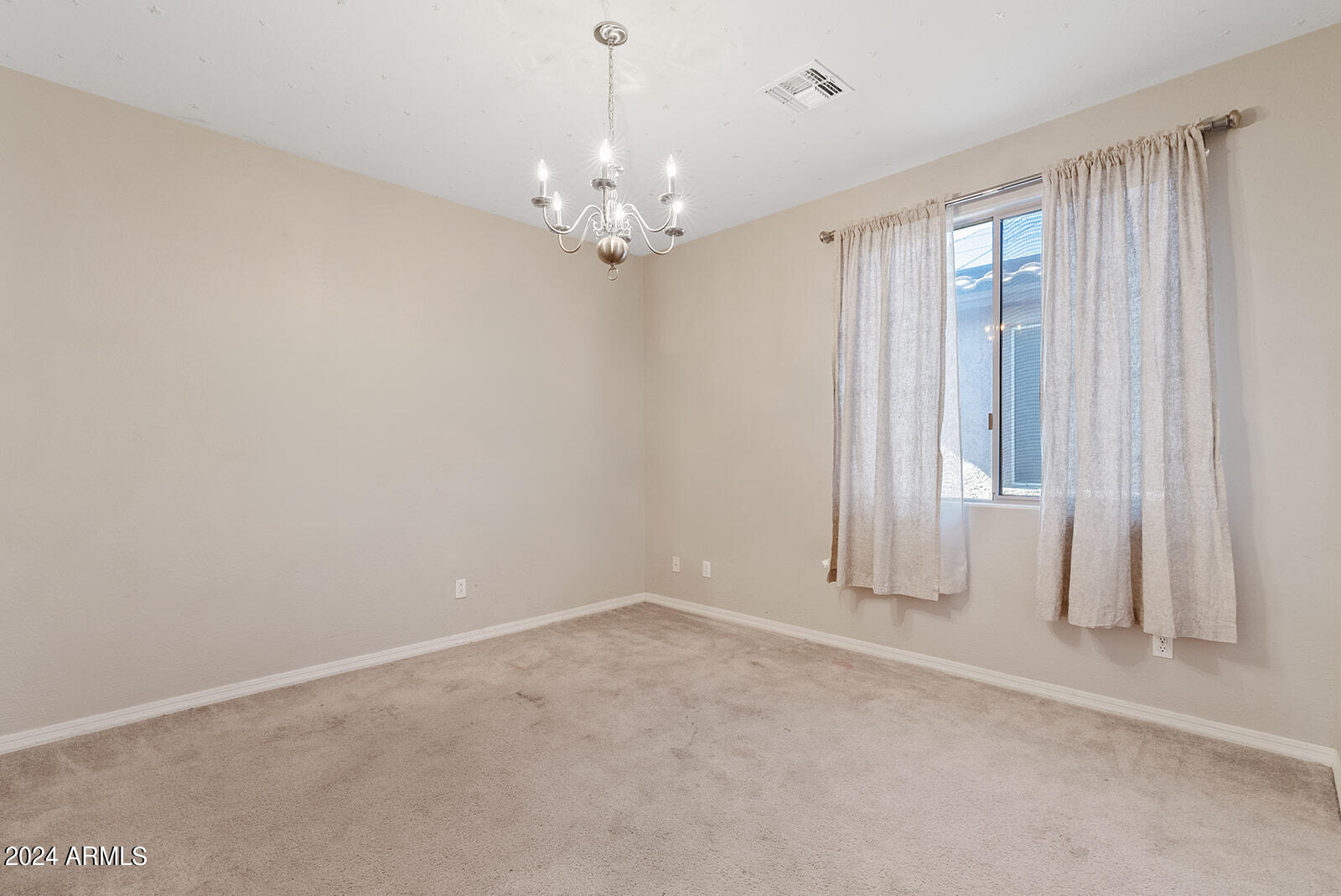 3419 N Spyglass Drive