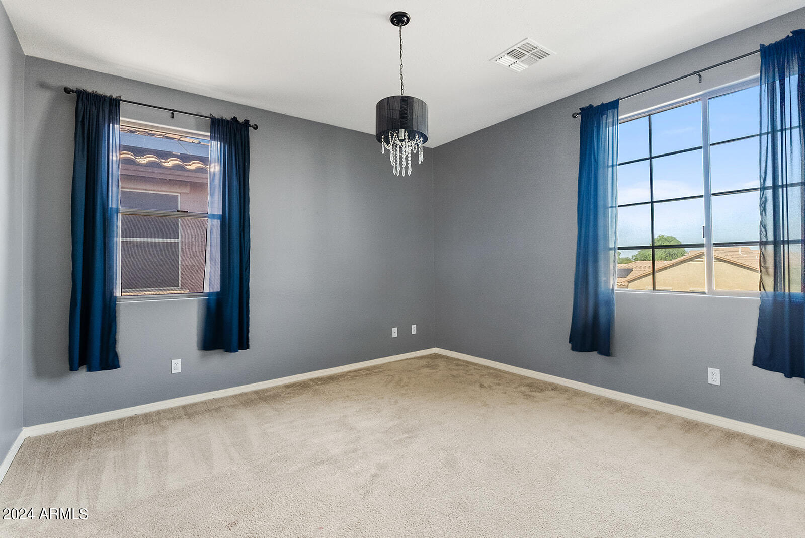 3419 N Spyglass Drive