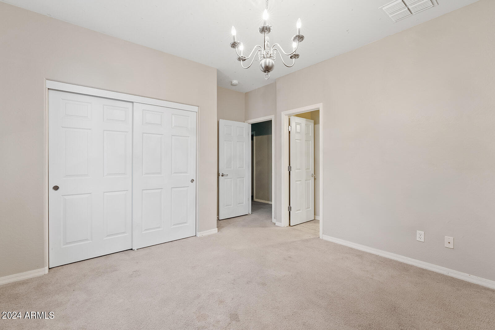 3419 N Spyglass Drive