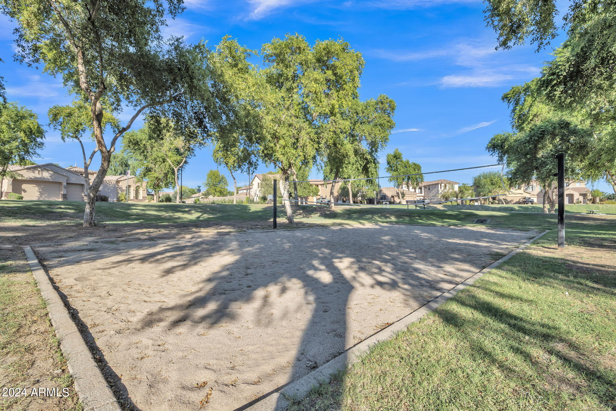 4152 E Woodside Court