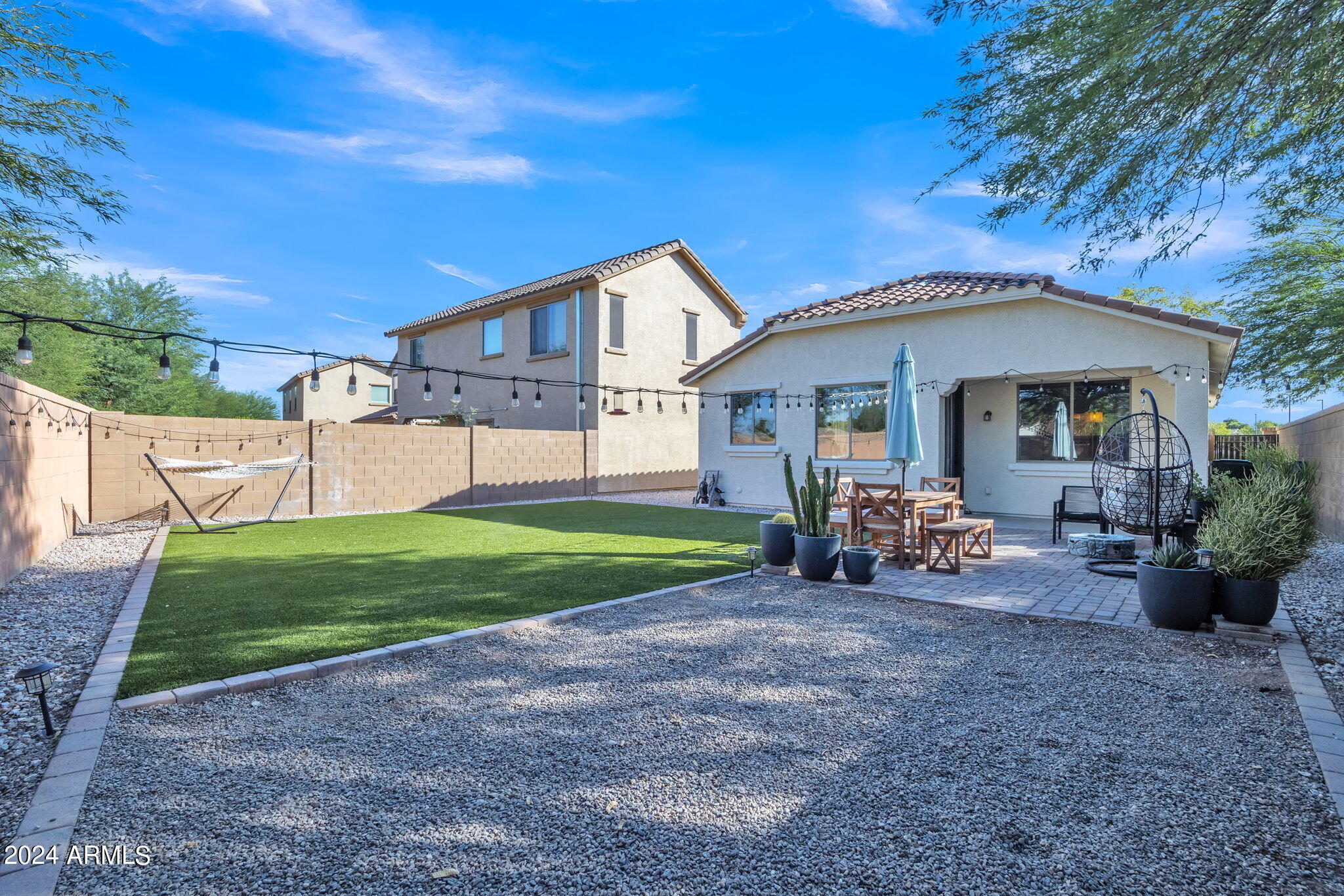 4152 E Woodside Court