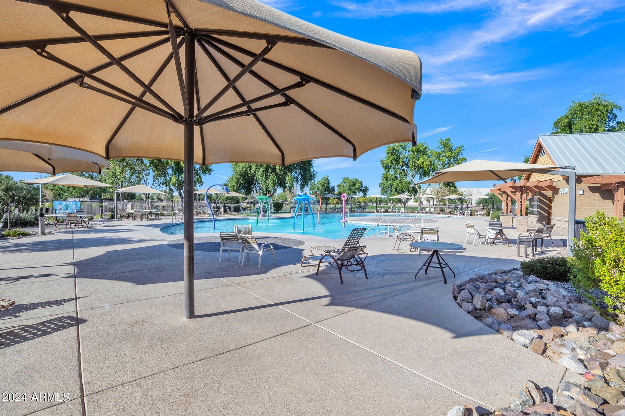 4152 E Woodside Court