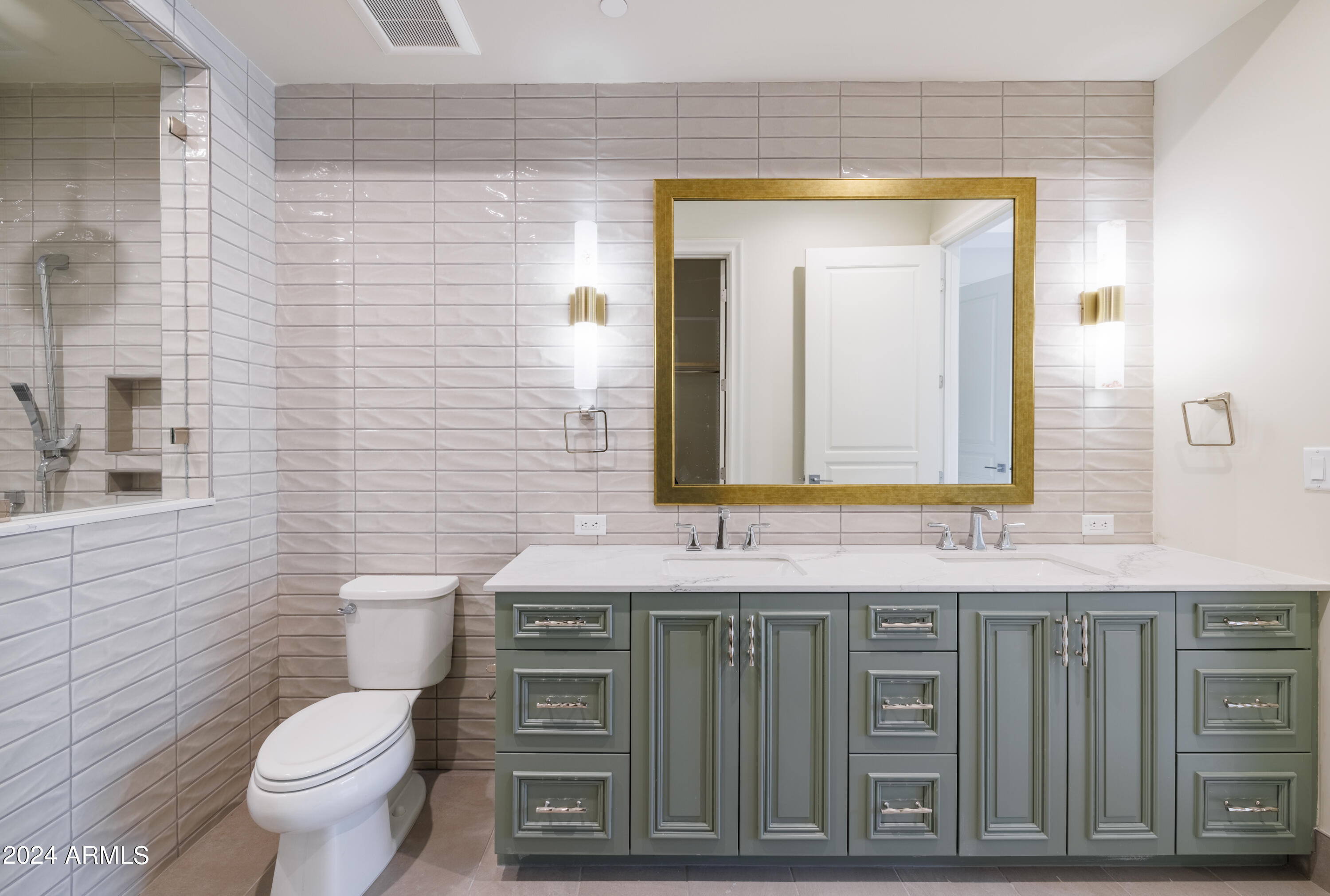 4240 E Camelback Road # 106