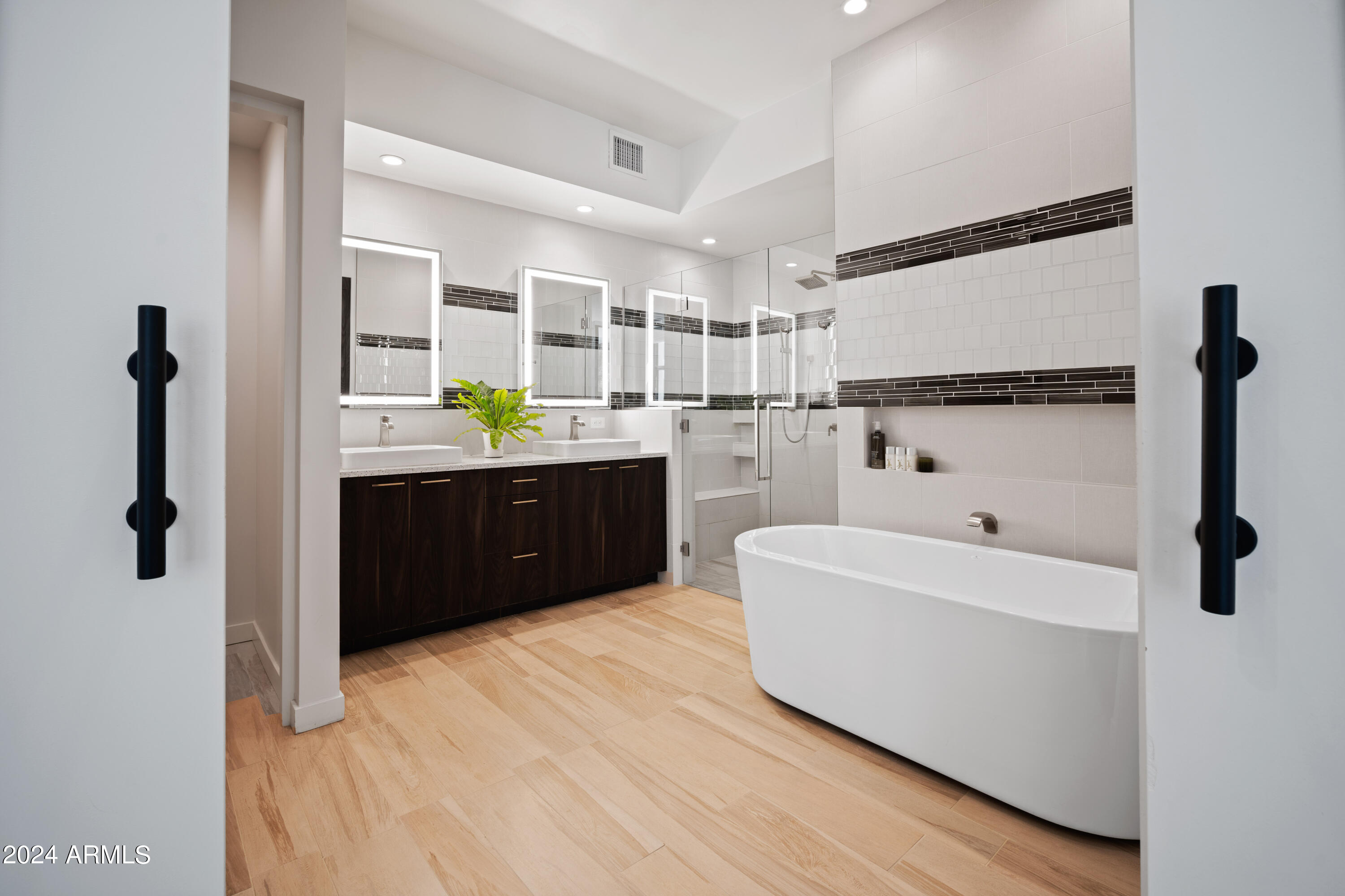 6525 E Cave Creek Road Unit: 4